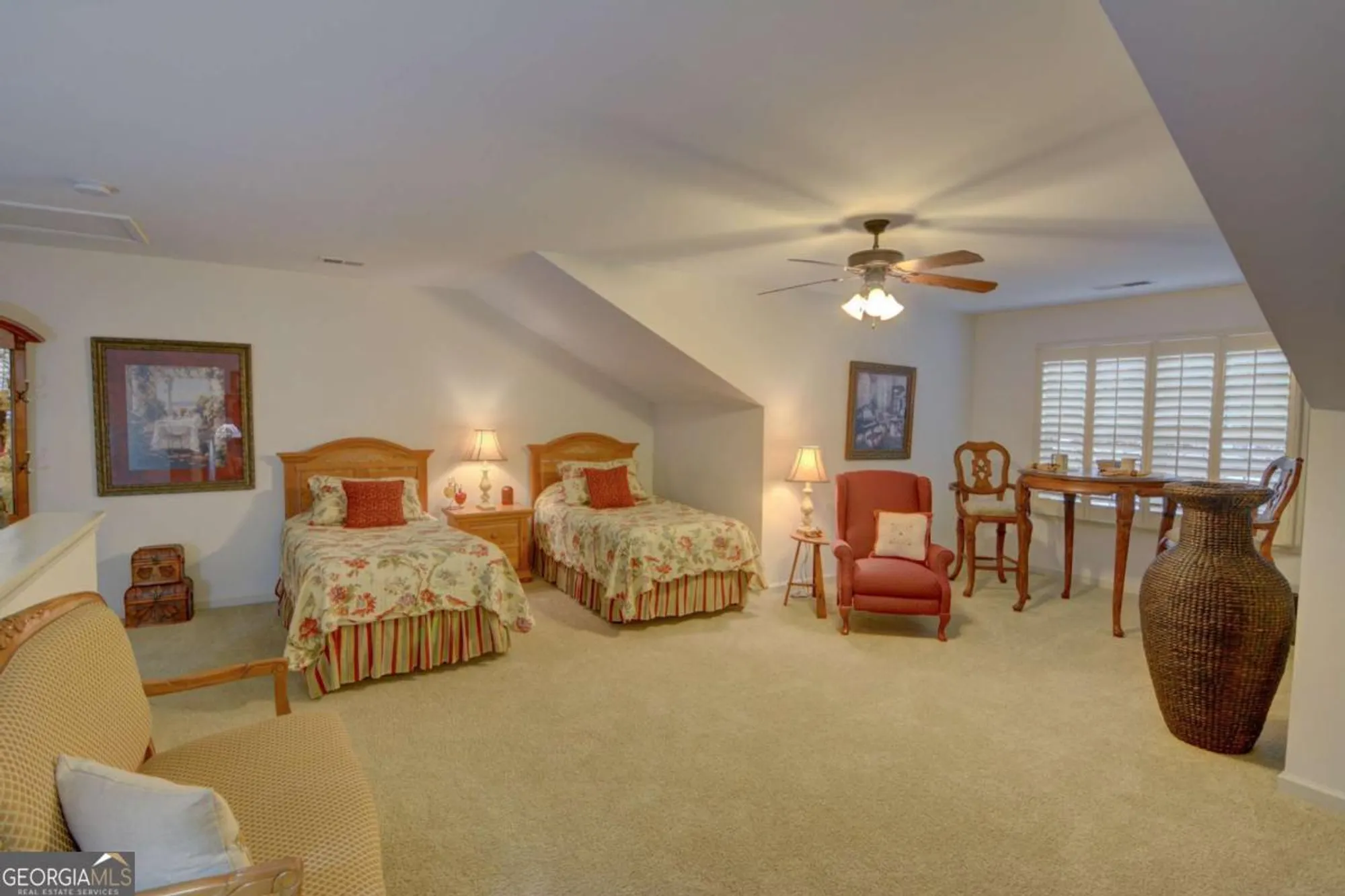 Property Slideshow image 33 of 36 | 910 brook knoll ln, Cumming, GA, 30041