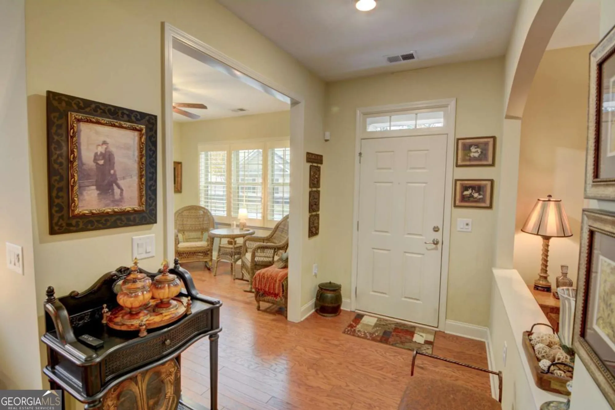 Property Slideshow image 10 of 36 | 910 brook knoll ln, Cumming, GA, 30041