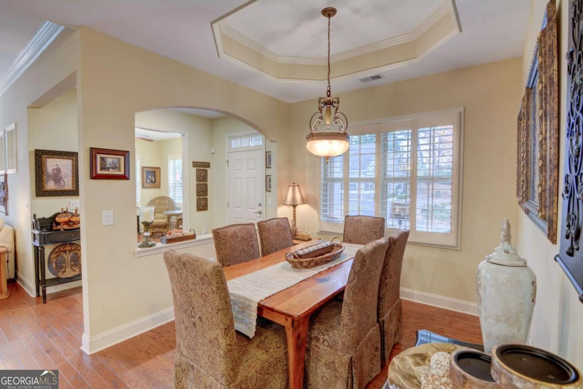 Property Slideshow image 8 of 36 | 910 brook knoll ln, Cumming, GA, 30041