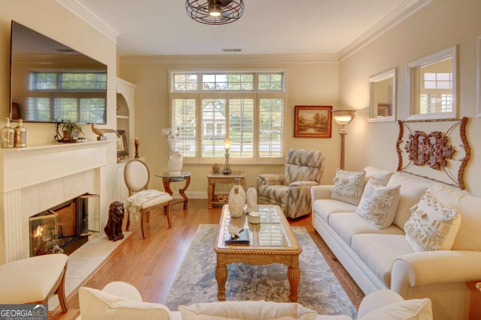 Property Slideshow image 16 of 36 | 910 brook knoll ln, Cumming, GA, 30041