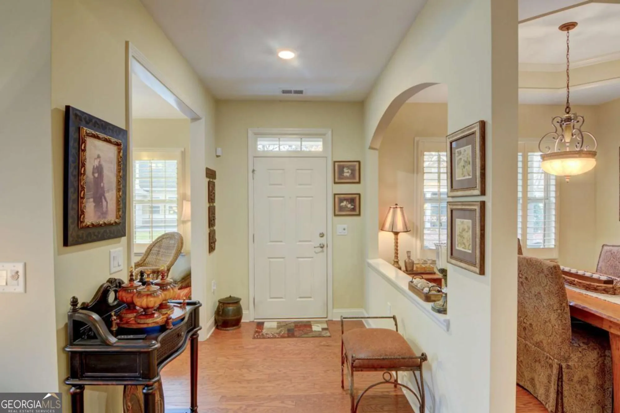 Property Slideshow image 7 of 36 | 910 brook knoll ln, Cumming, GA, 30041
