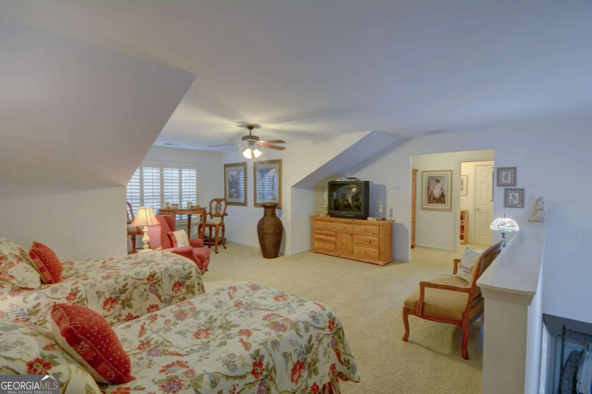 Property Slideshow image 32 of 36 | 910 brook knoll ln, Cumming, GA, 30041