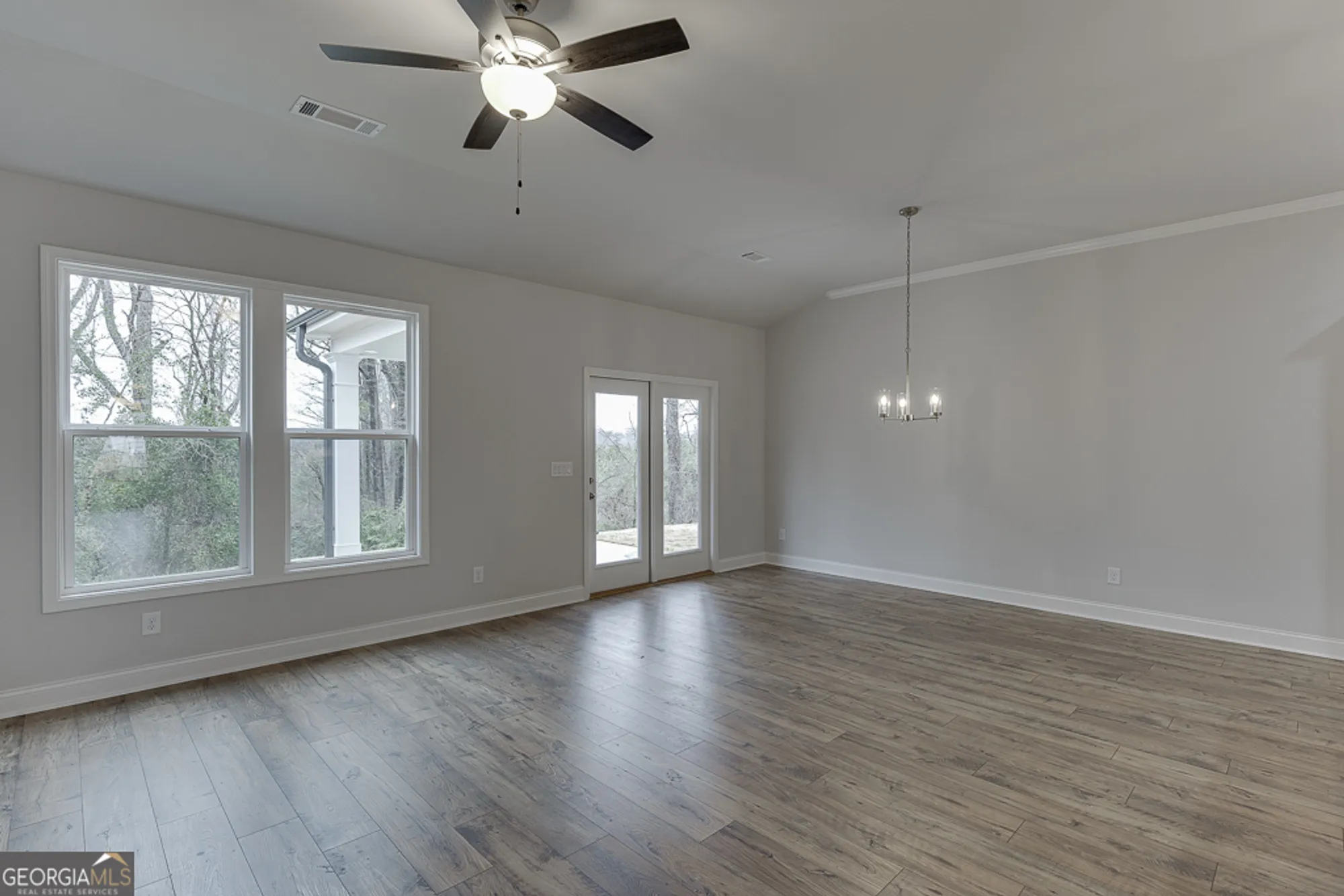 Property Slideshow image 21 of 69 | 223 montview dr # 92, Jefferson, GA, 30549