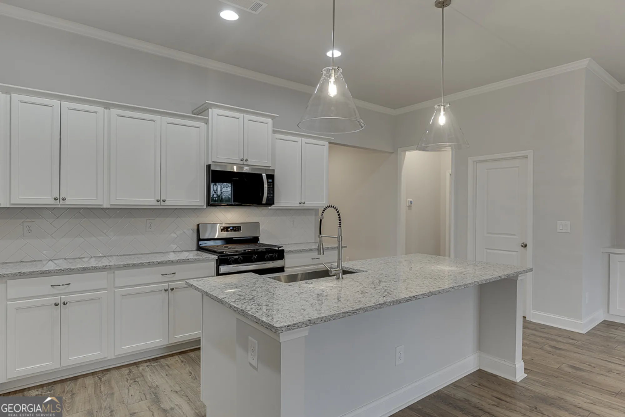 Property Slideshow image 13 of 69 | 223 montview dr # 92, Jefferson, GA, 30549