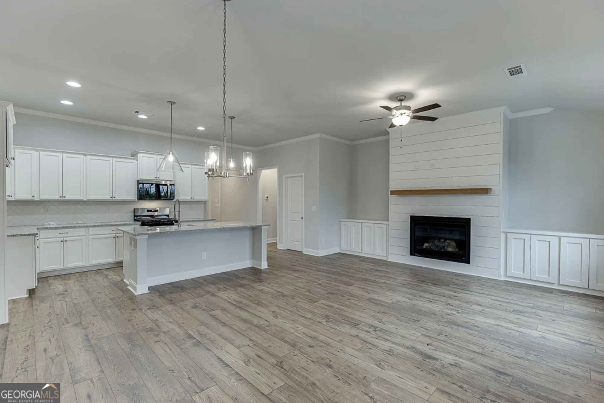 Property Slideshow image 16 of 69 | 223 montview dr # 92, Jefferson, GA, 30549
