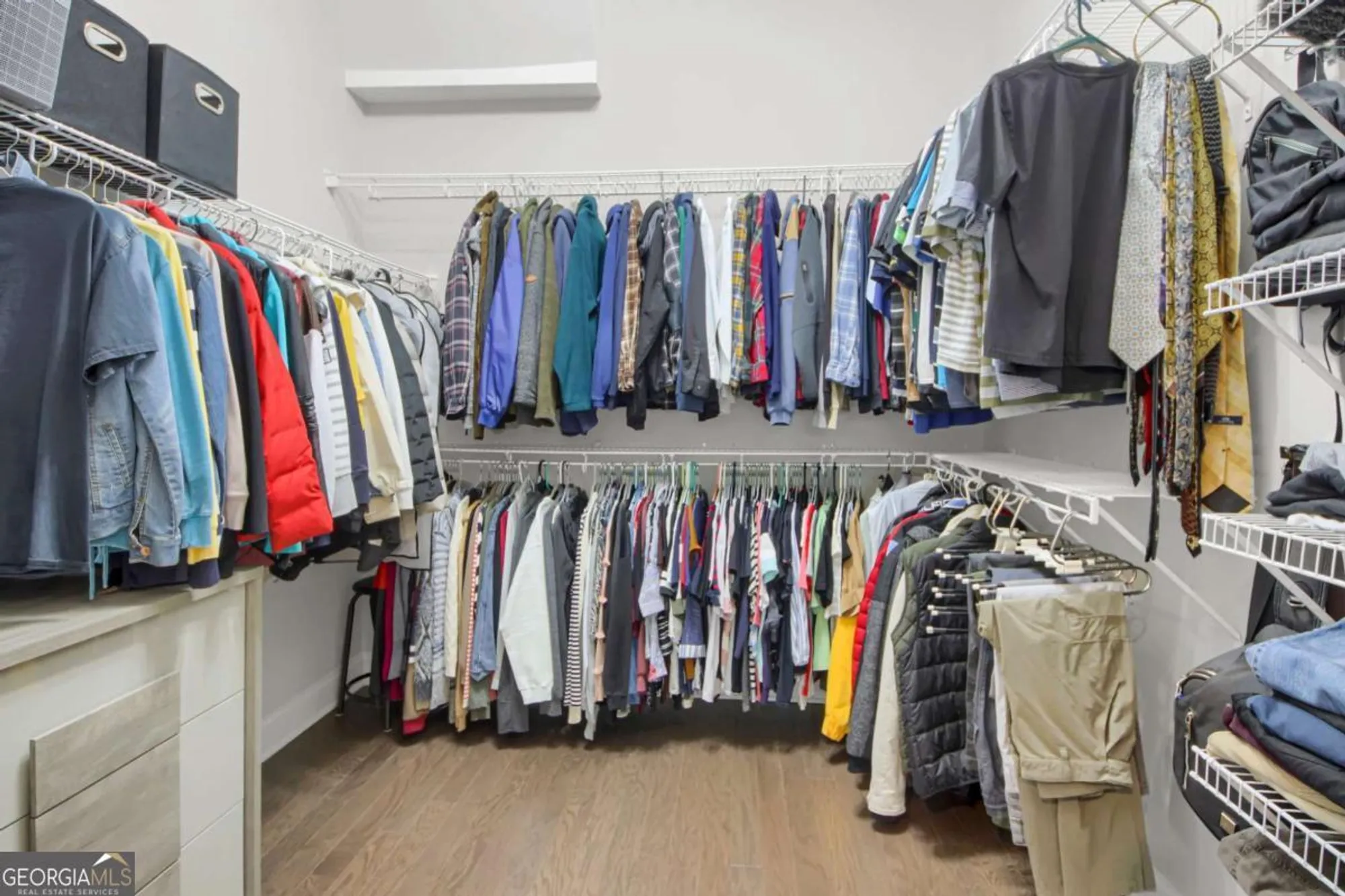 Property Slideshow image 18 of 58 | 6956 river rock dr, Flowery Branch, GA, 30542