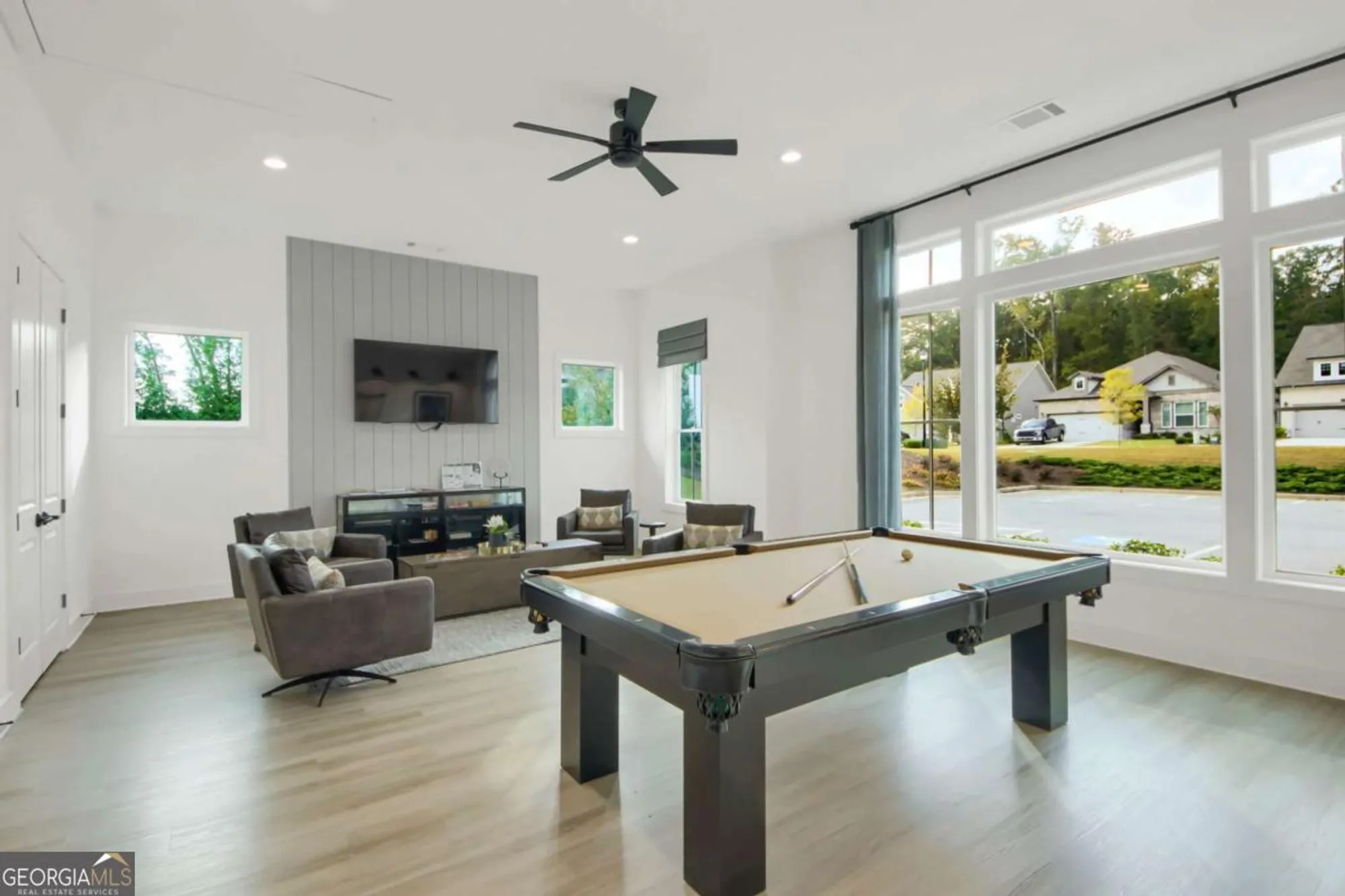 Property Slideshow image 37 of 58 | 6956 river rock dr, Flowery Branch, GA, 30542