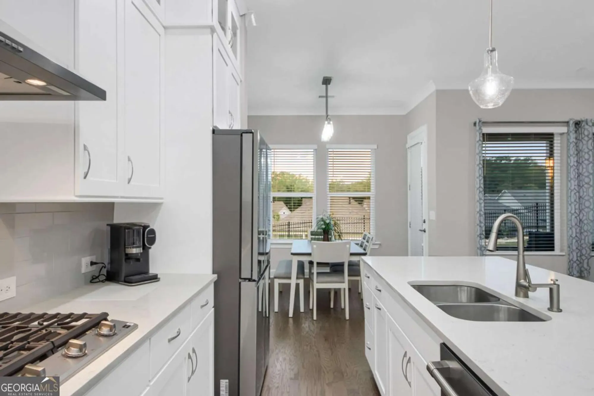 Property Slideshow image 8 of 58 | 6956 river rock dr, Flowery Branch, GA, 30542