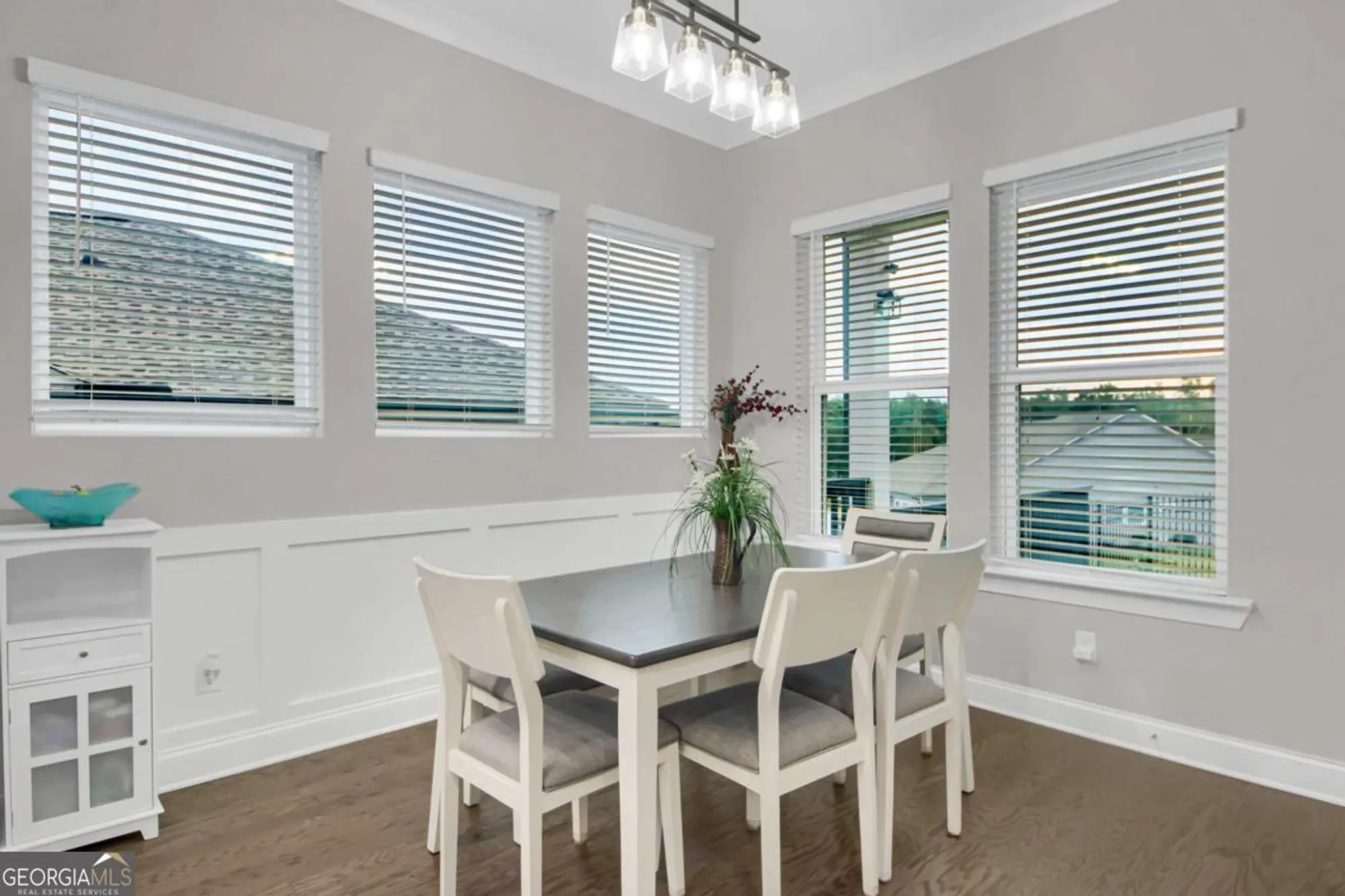 Property Slideshow image 12 of 58 | 6956 river rock dr, Flowery Branch, GA, 30542