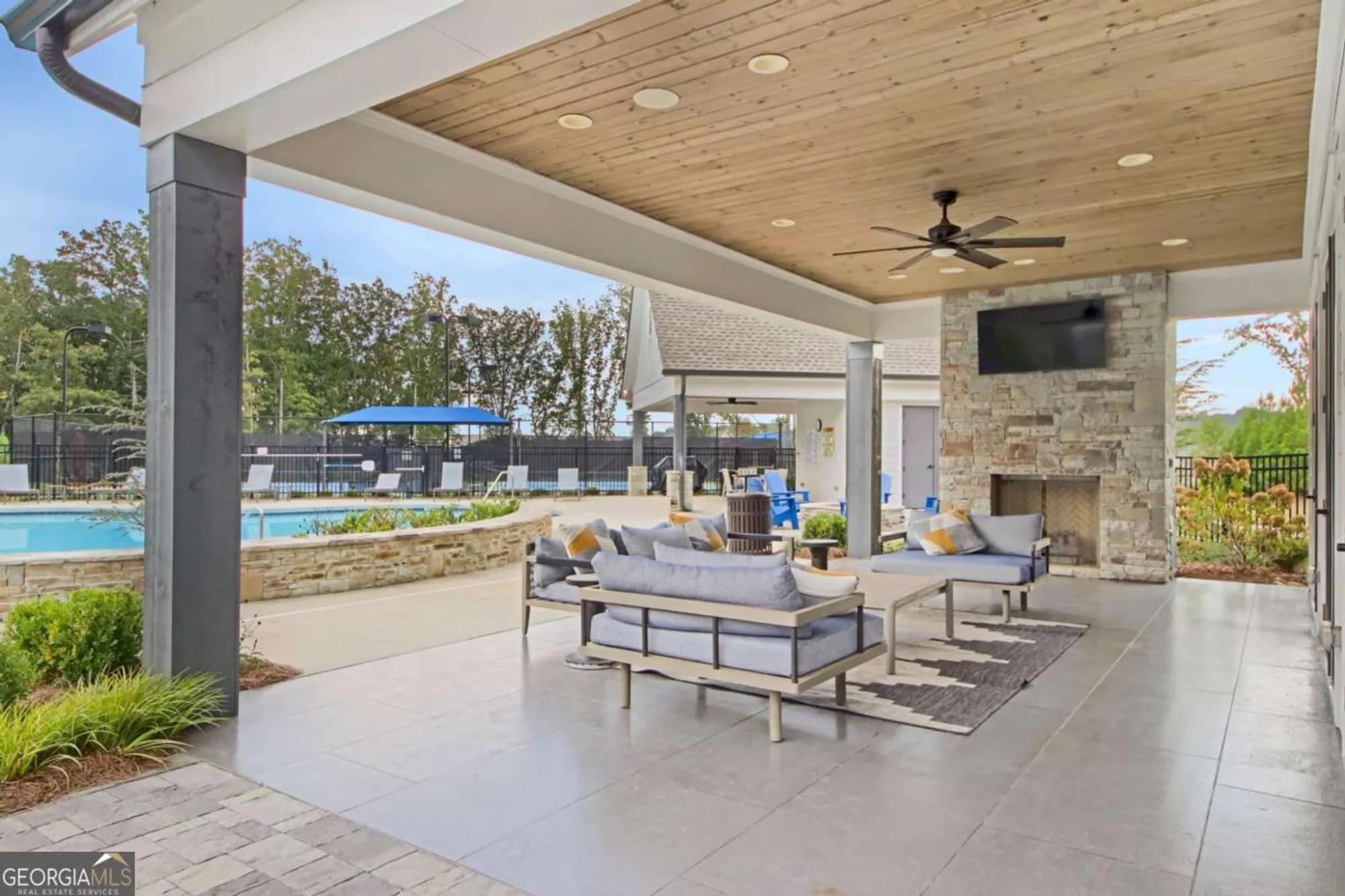 Property Slideshow image 30 of 58 | 6956 river rock dr, Flowery Branch, GA, 30542