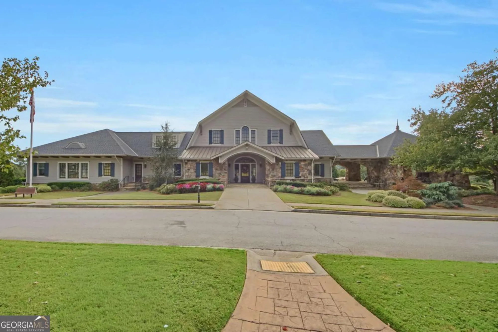 Property Slideshow image 38 of 58 | 6956 river rock dr, Flowery Branch, GA, 30542