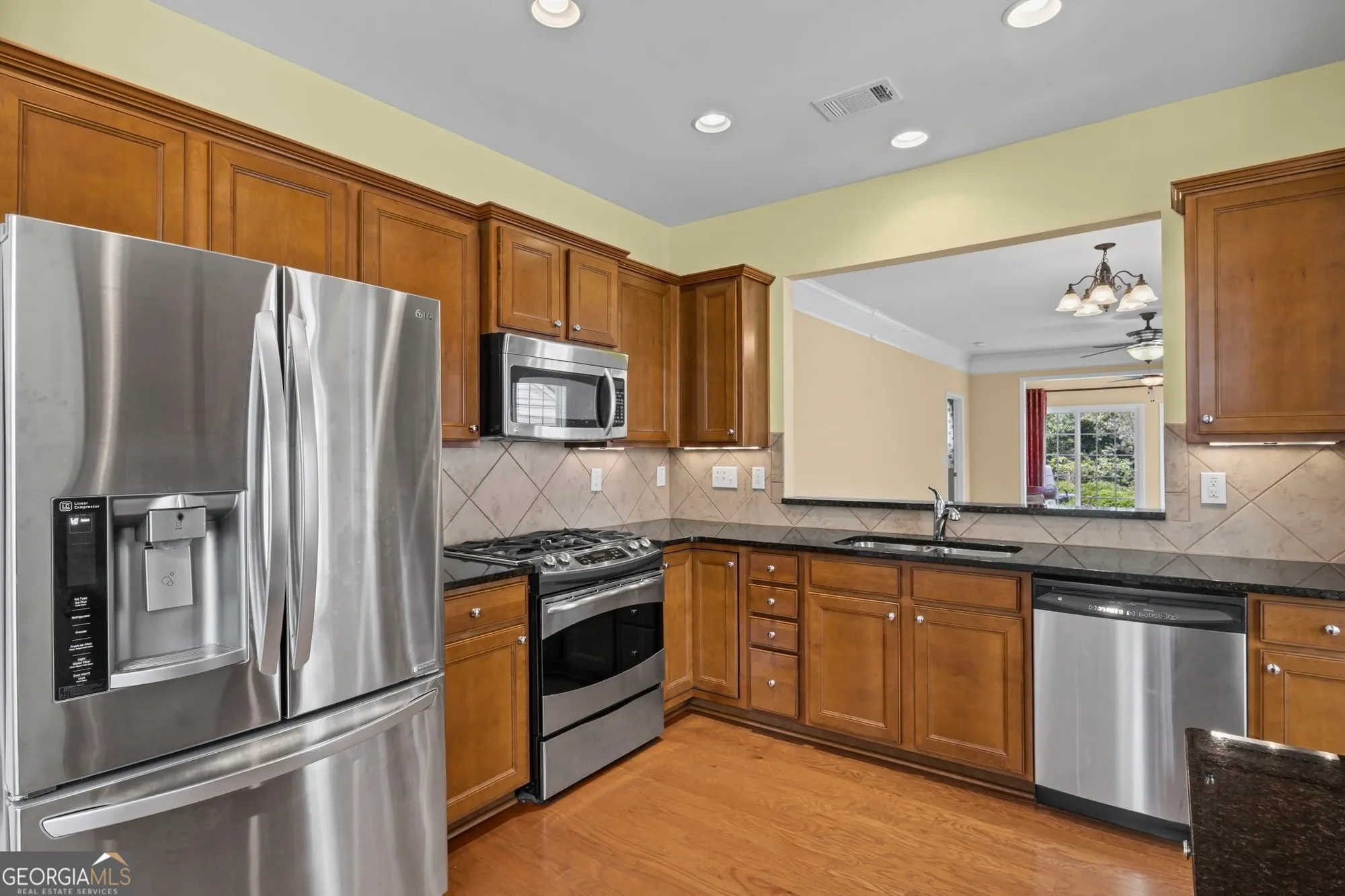 Property Slideshow image 11 of 72 | 129 begonia ct na, Griffin, GA, 30223