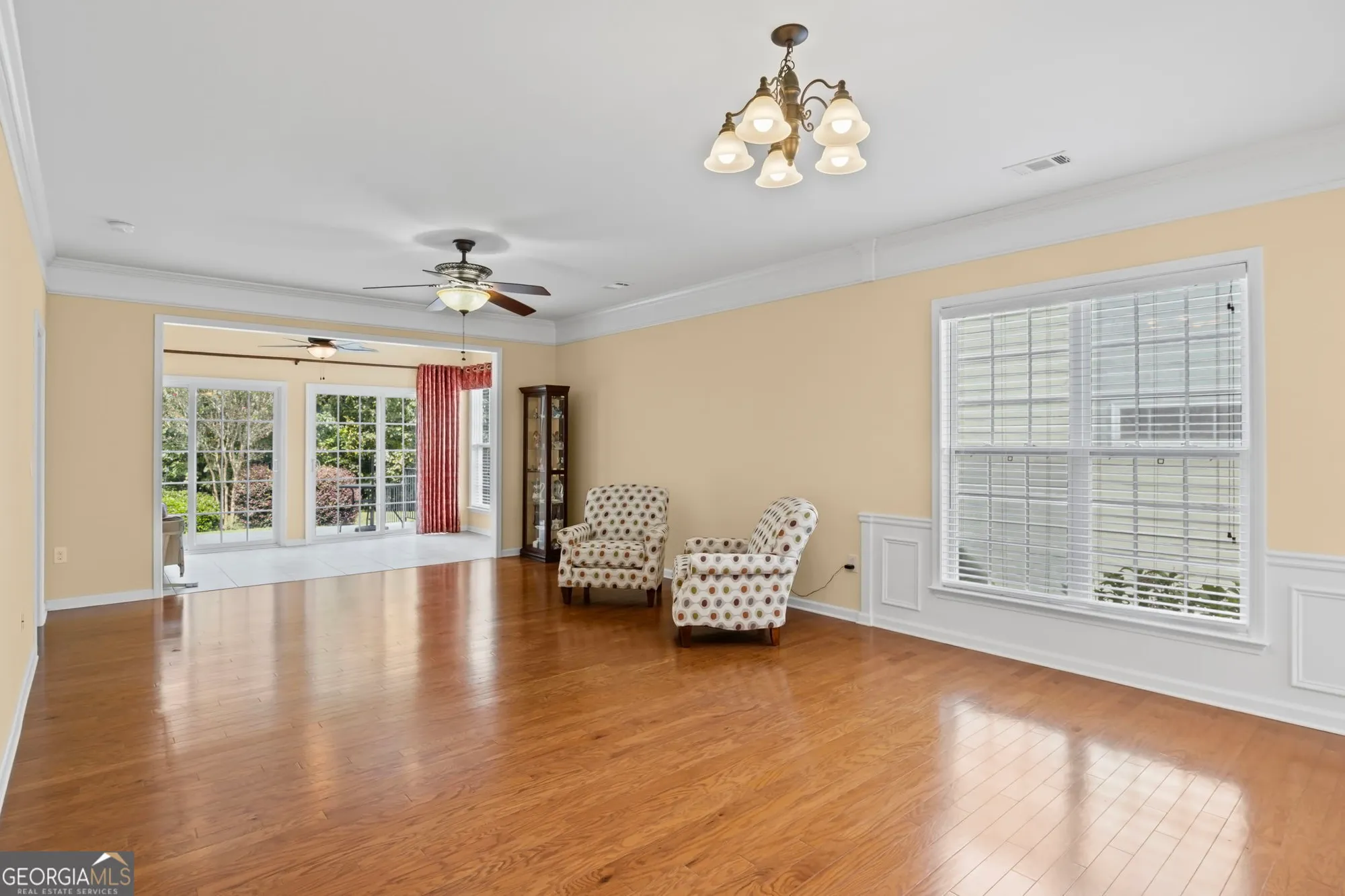 Property Slideshow image 8 of 72 | 129 begonia ct na, Griffin, GA, 30223