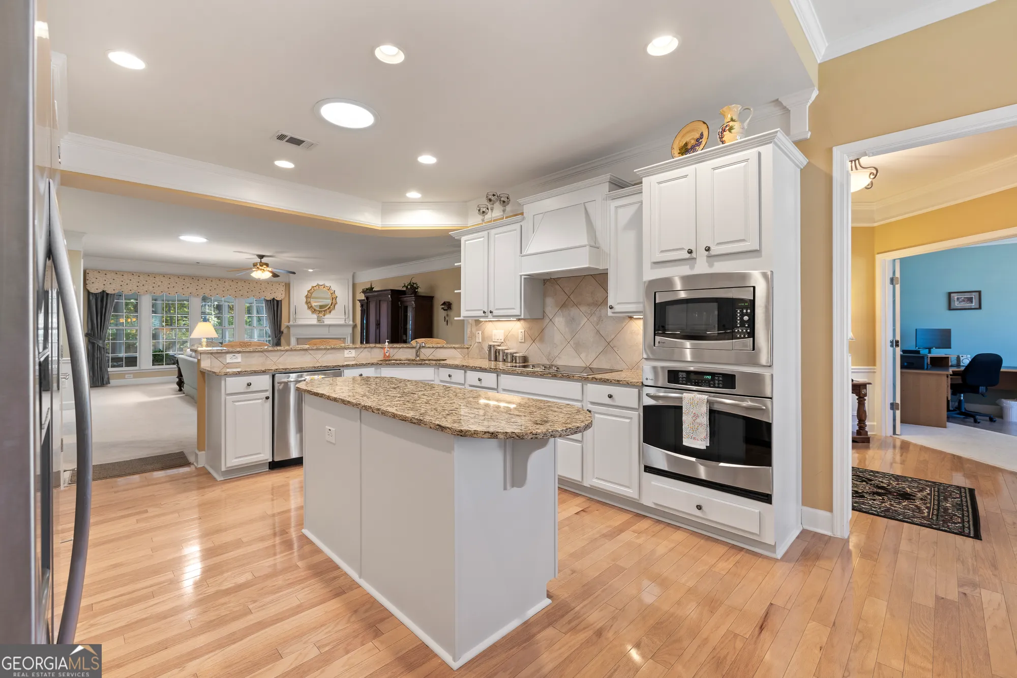 Property Slideshow image 17 of 59 | 1031 delconee pl, Greensboro, GA, 30642