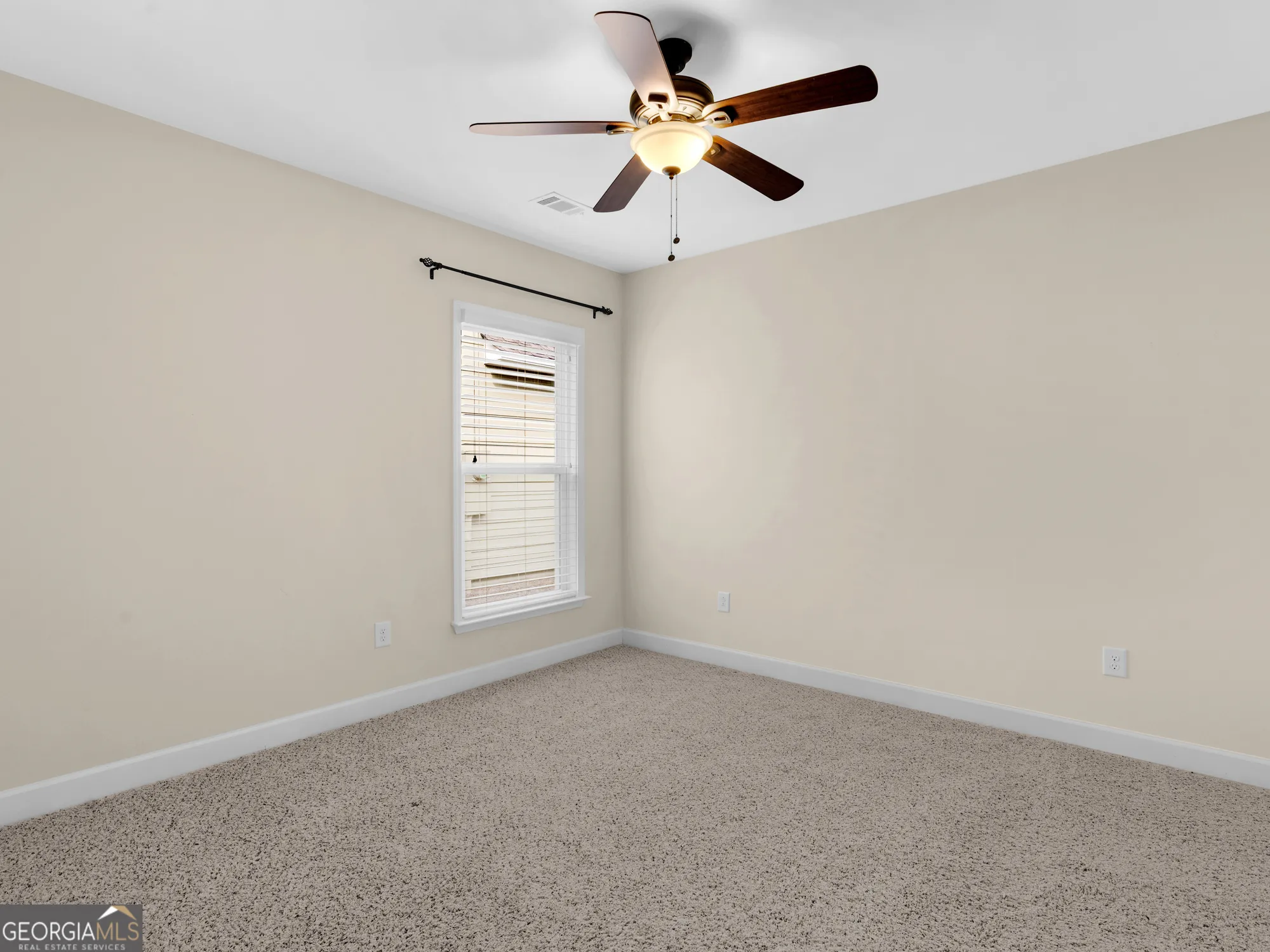 Property Slideshow image 41 of 74 | 818 eagle dr, Griffin, GA, 30223