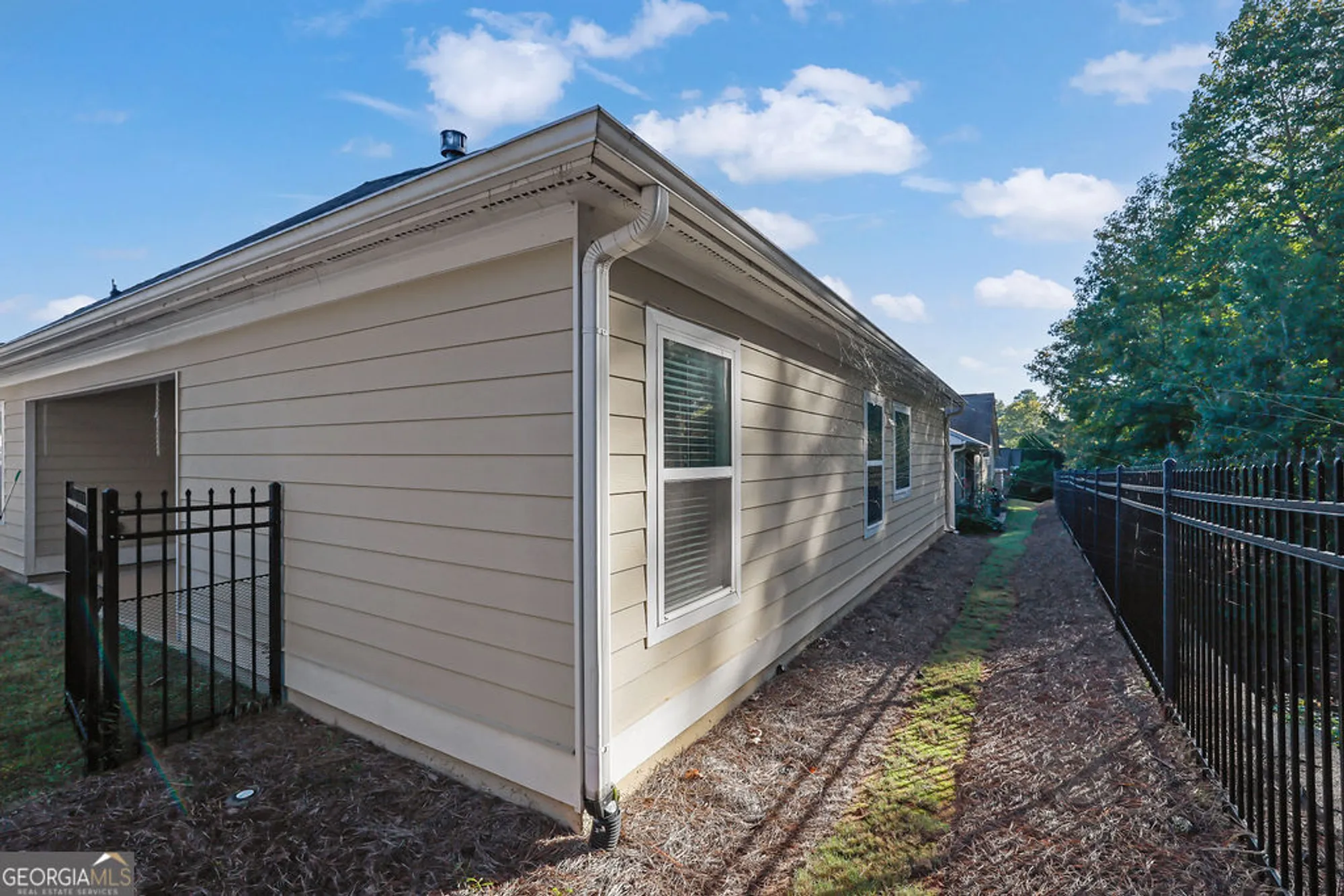 Property Slideshow image 29 of 36 | 134 abbey cir, Woodstock, GA, 30188