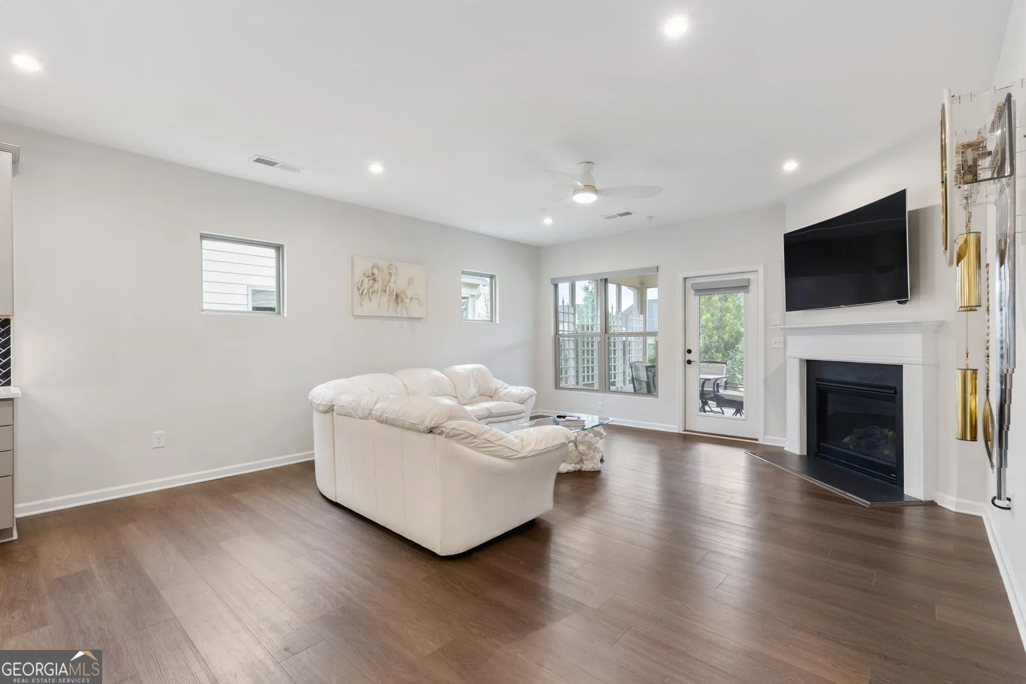 Property Slideshow image 23 of 48 | 5213 morrell rd, Hoschton, GA, 30548