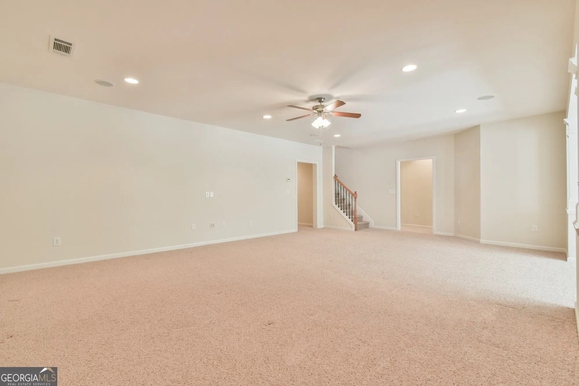 Property Slideshow image 25 of 45 | 6407 lantern rdg # 2, Hoschton, GA, 30548