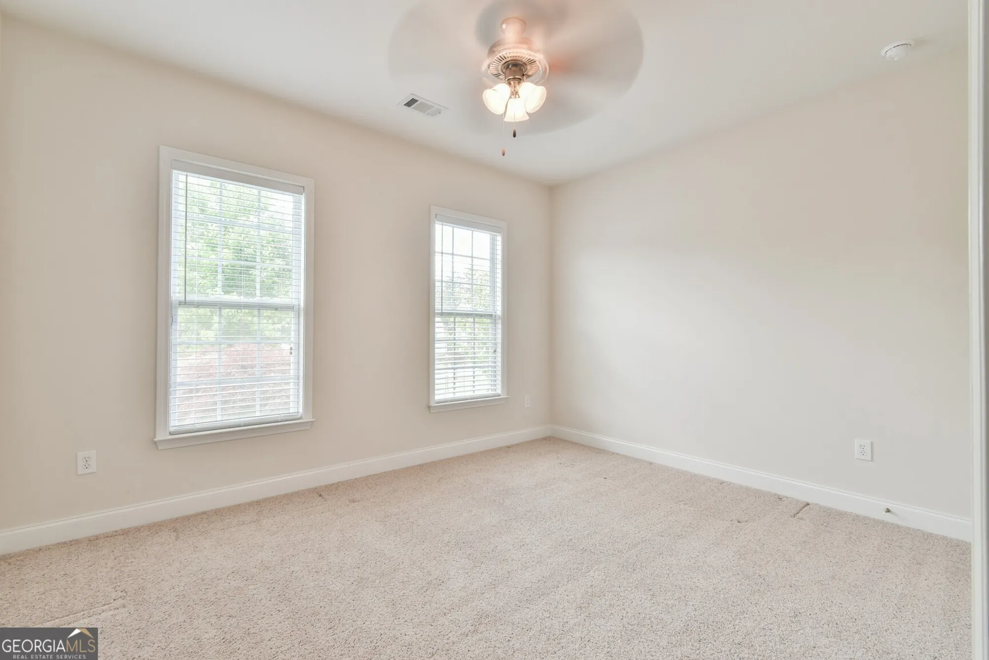 Property Slideshow image 21 of 45 | 6407 lantern rdg # 2, Hoschton, GA, 30548