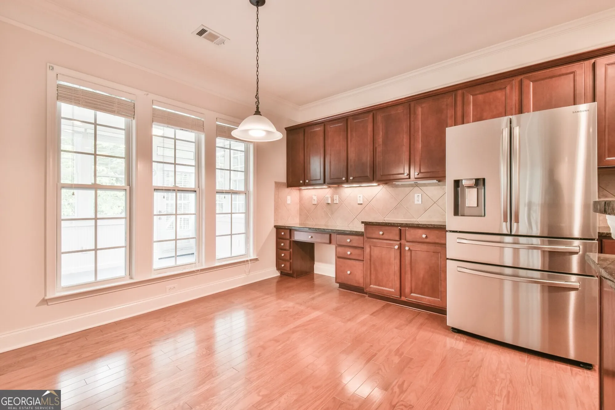 Property Slideshow image 13 of 45 | 6407 lantern rdg # 2, Hoschton, GA, 30548