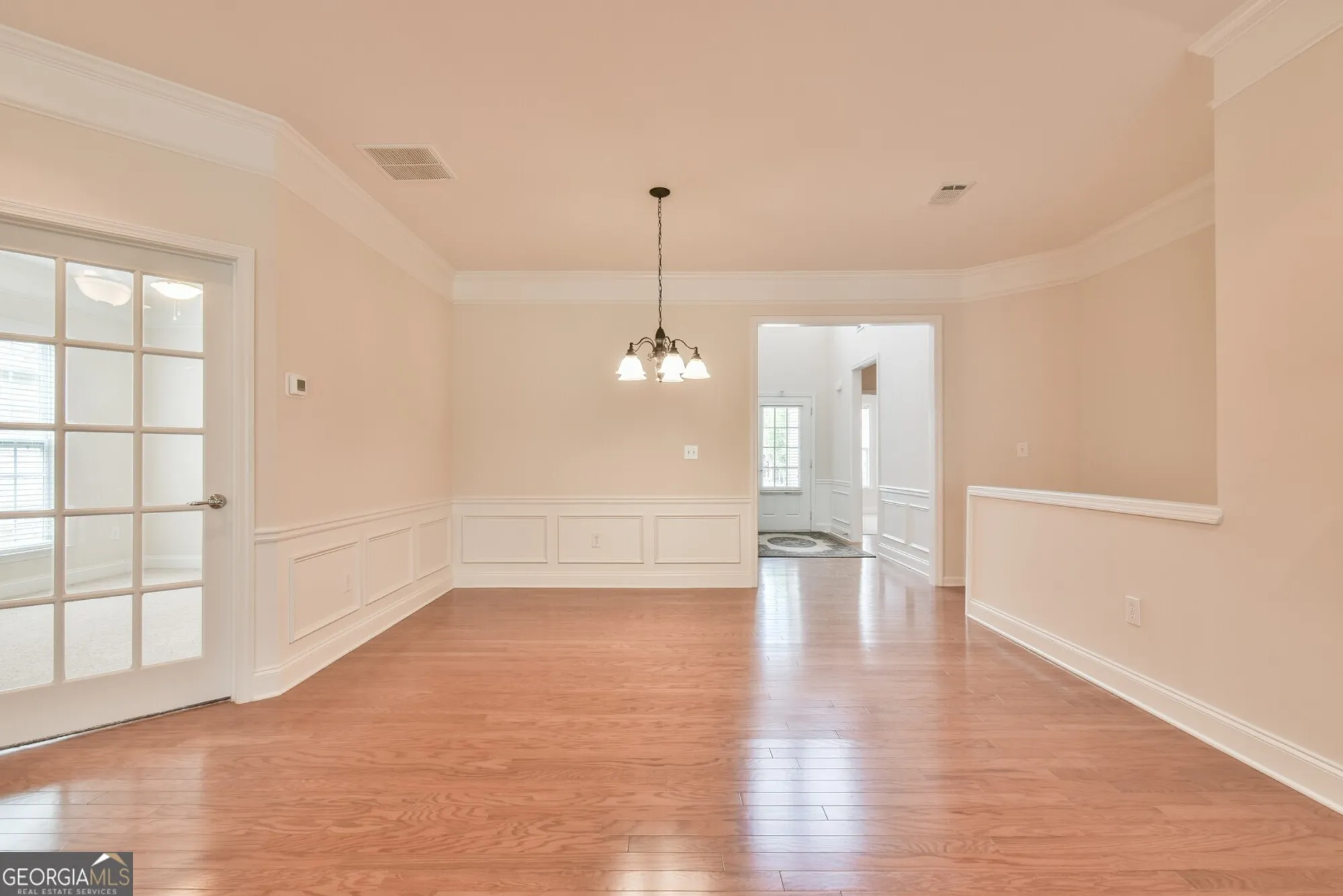 Property Slideshow image 7 of 45 | 6407 lantern rdg # 2, Hoschton, GA, 30548
