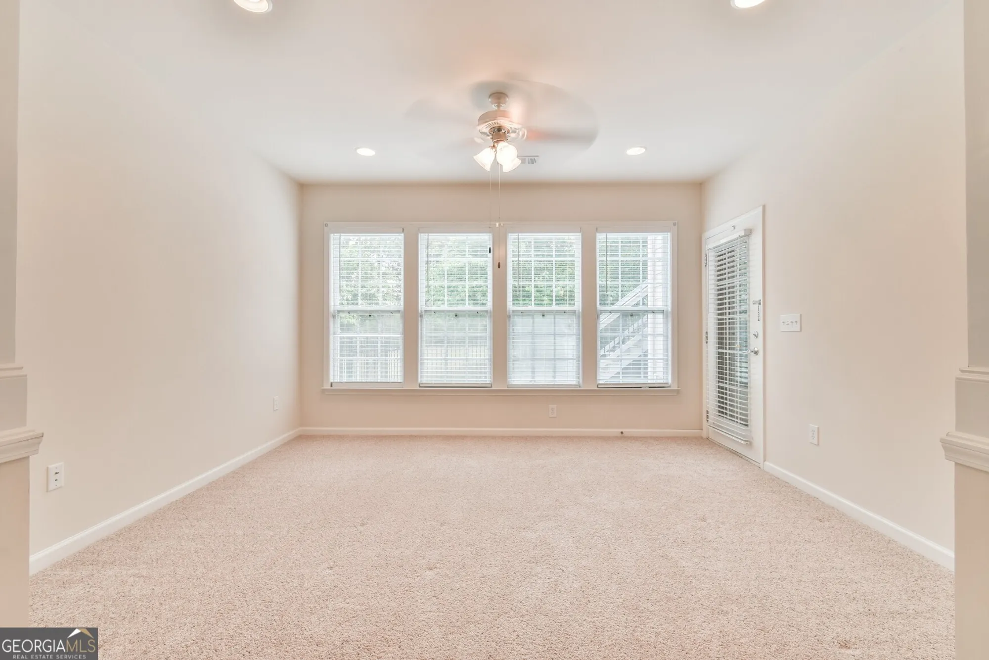 Property Slideshow image 28 of 45 | 6407 lantern rdg # 2, Hoschton, GA, 30548