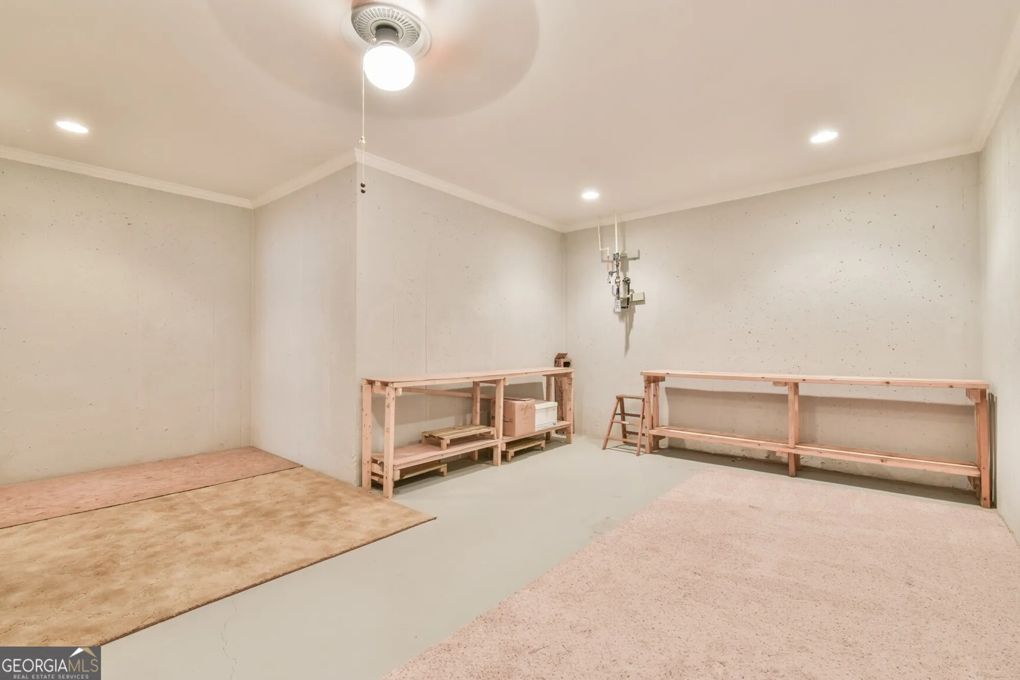 Property Slideshow image 34 of 45 | 6407 lantern rdg # 2, Hoschton, GA, 30548