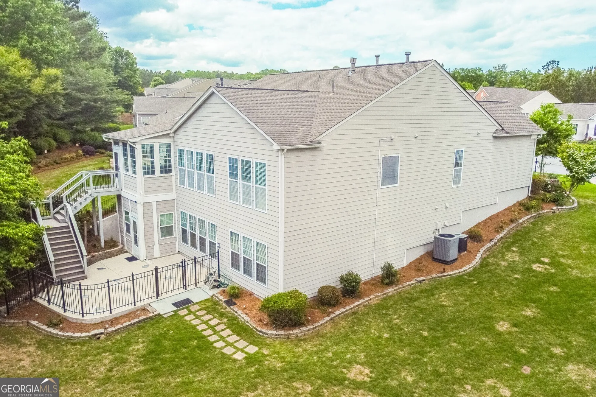 Property Slideshow image 38 of 45 | 6407 lantern rdg # 2, Hoschton, GA, 30548