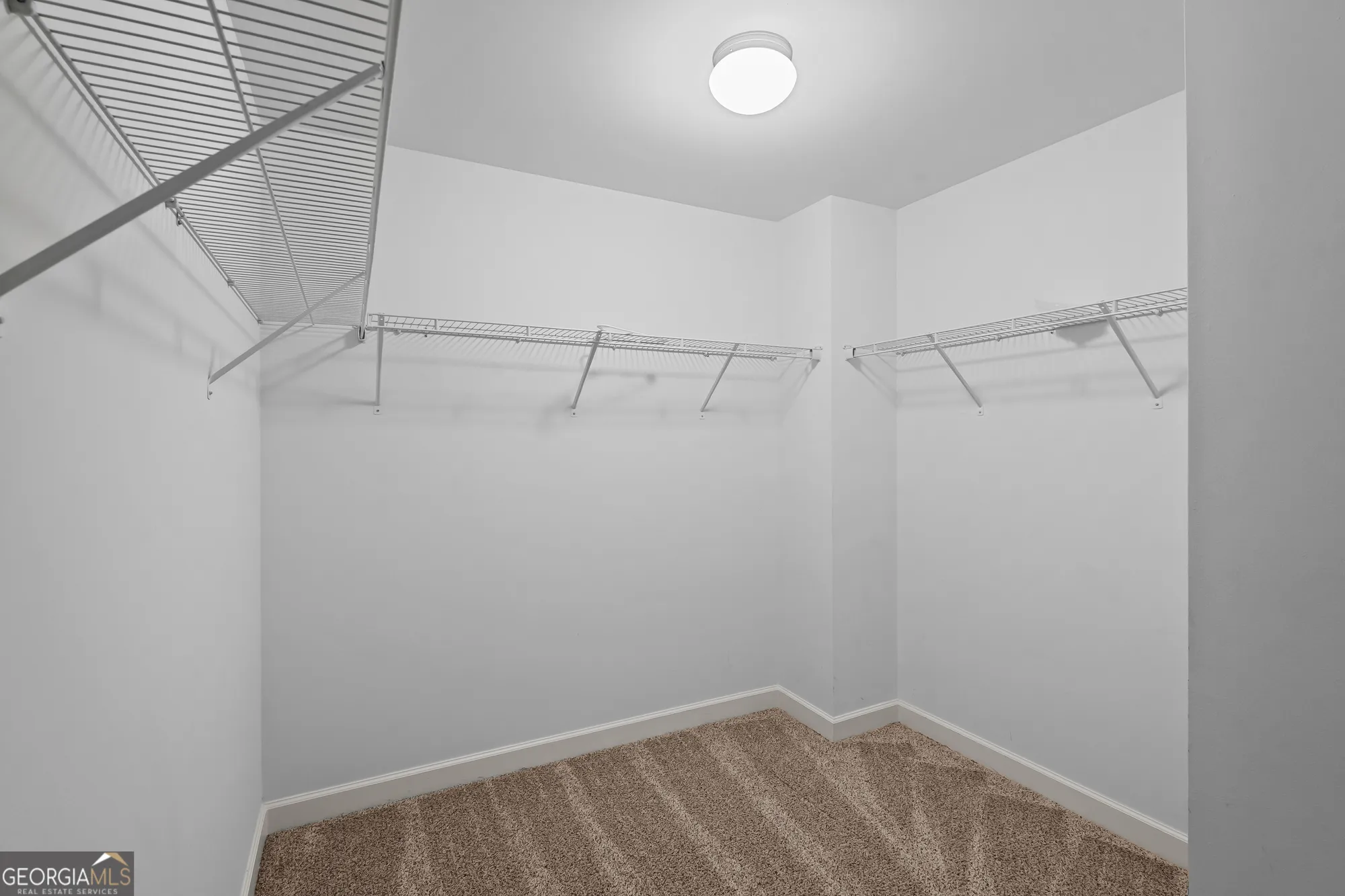 Property Slideshow image 21 of 29 | 1976 grove field ln 33, Marietta, GA, 30064