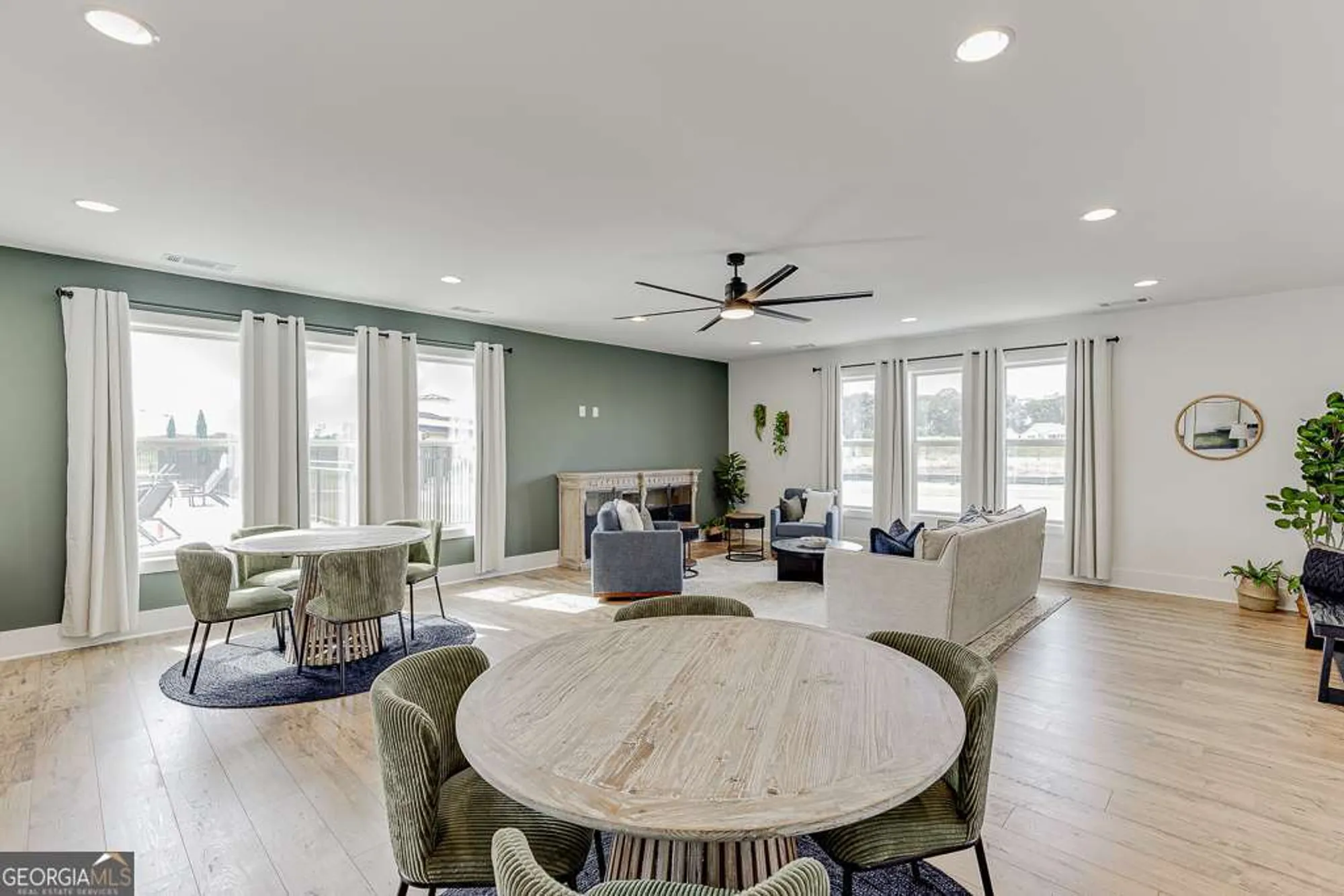 Property Slideshow image 53 of 74 | 150 oakdale rd # 32, Jefferson, GA, 30549