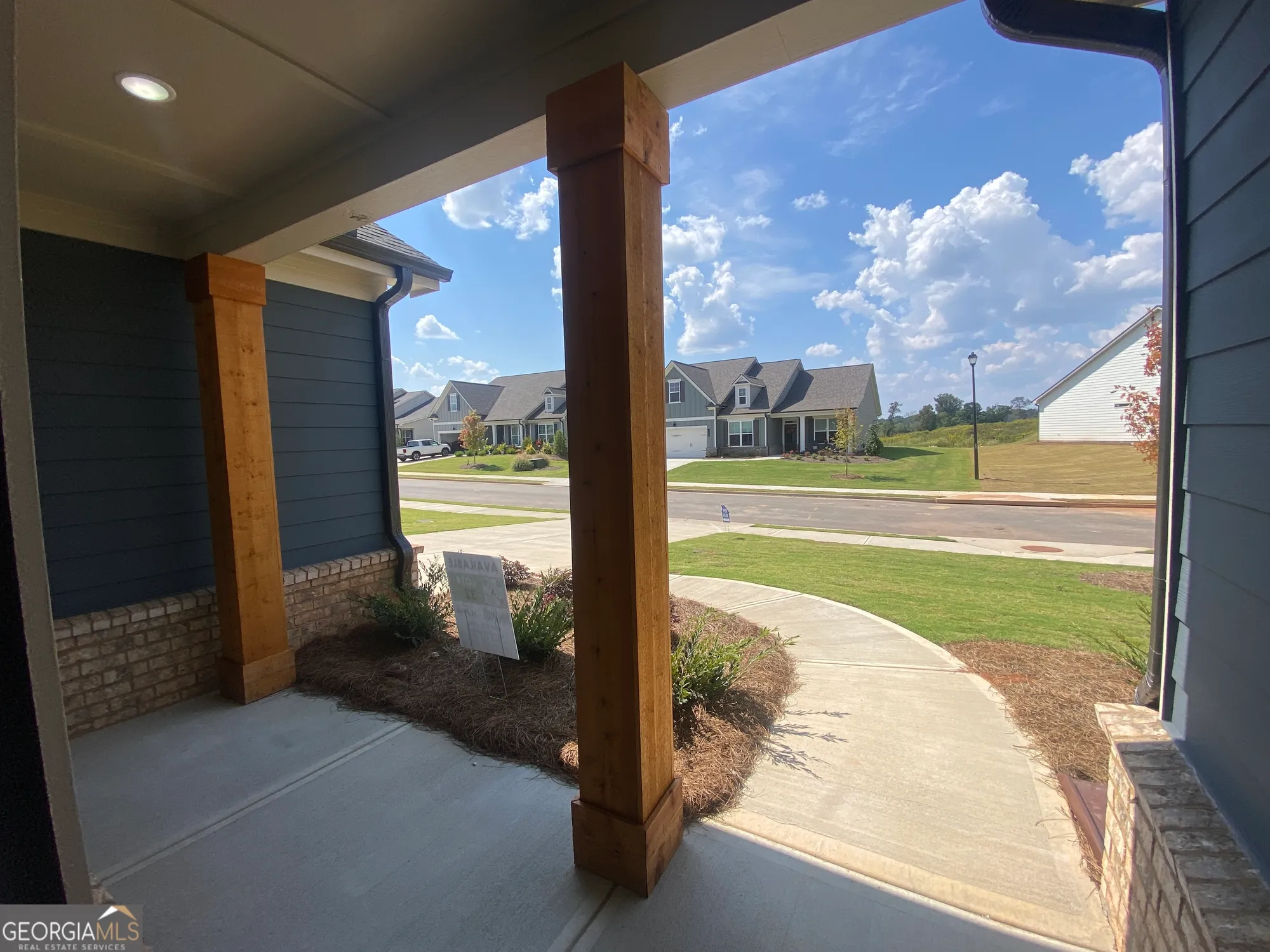 Property Slideshow image 5 of 74 | 150 oakdale rd # 32, Jefferson, GA, 30549