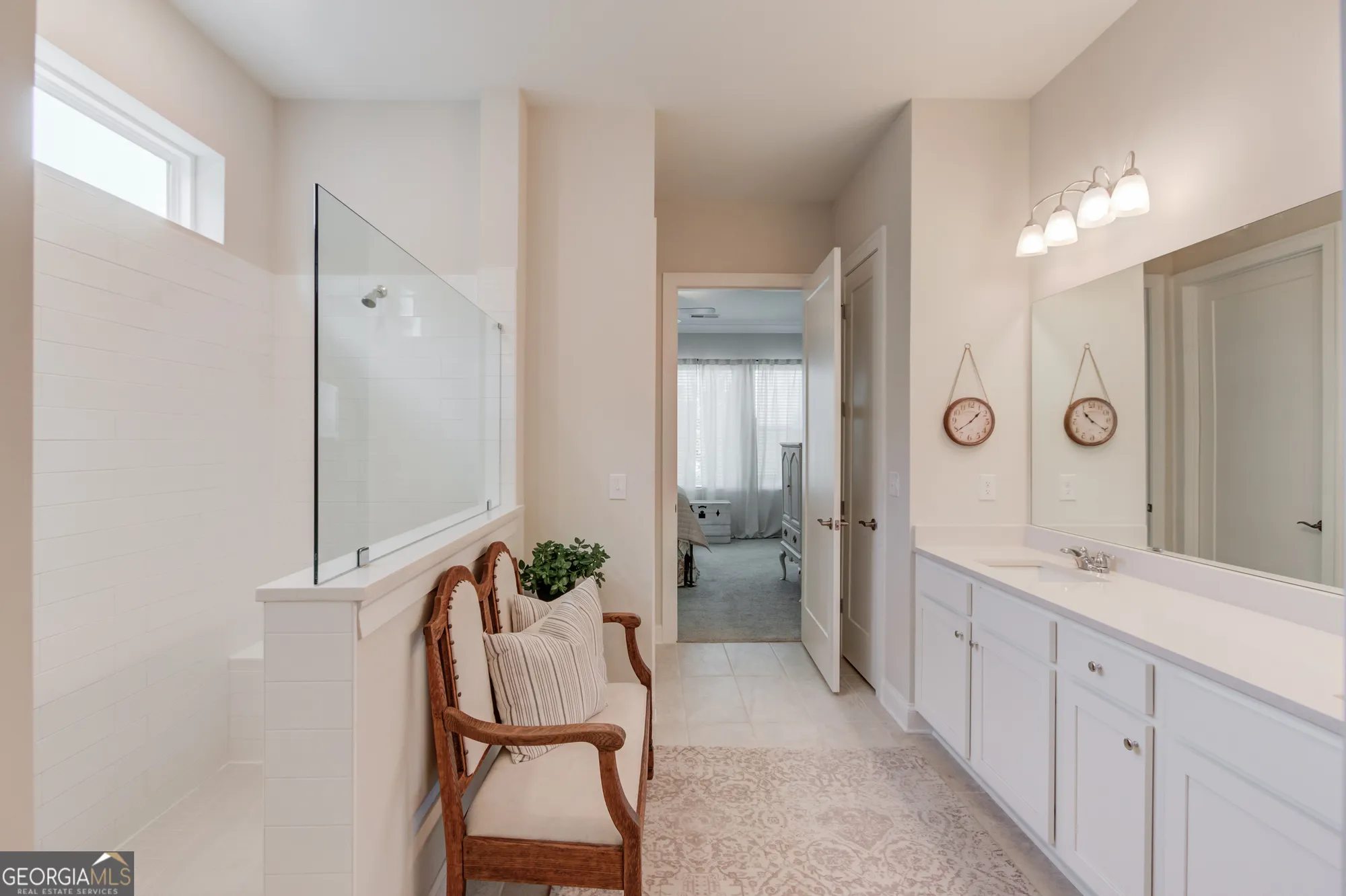 Property Slideshow image 10 of 23 | 6817 bungalow rd, Flowery Branch, GA, 30542