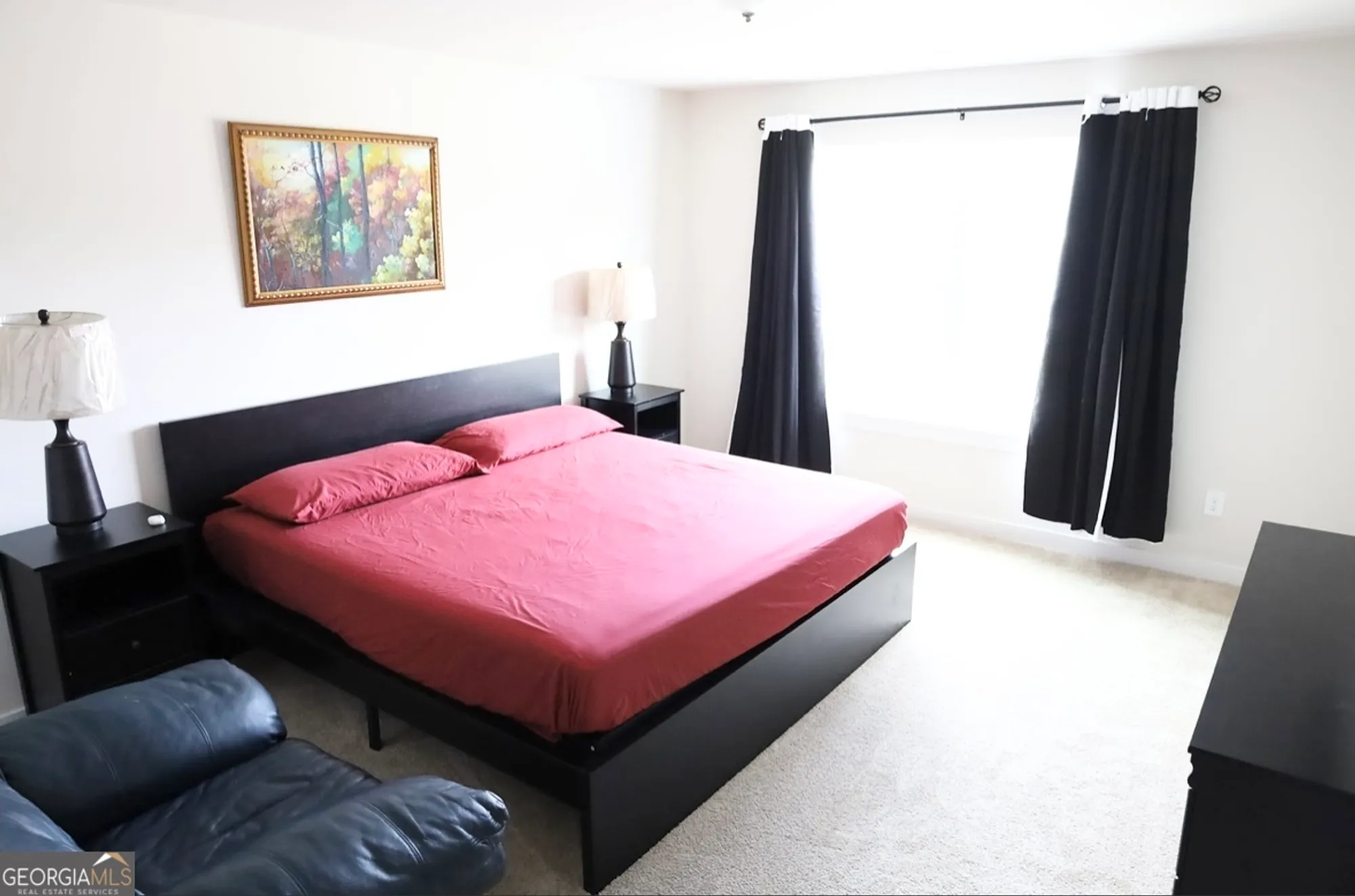 Property Slideshow image 14 of 19 | 2845 long shadow ct, Snellville, GA, 30078