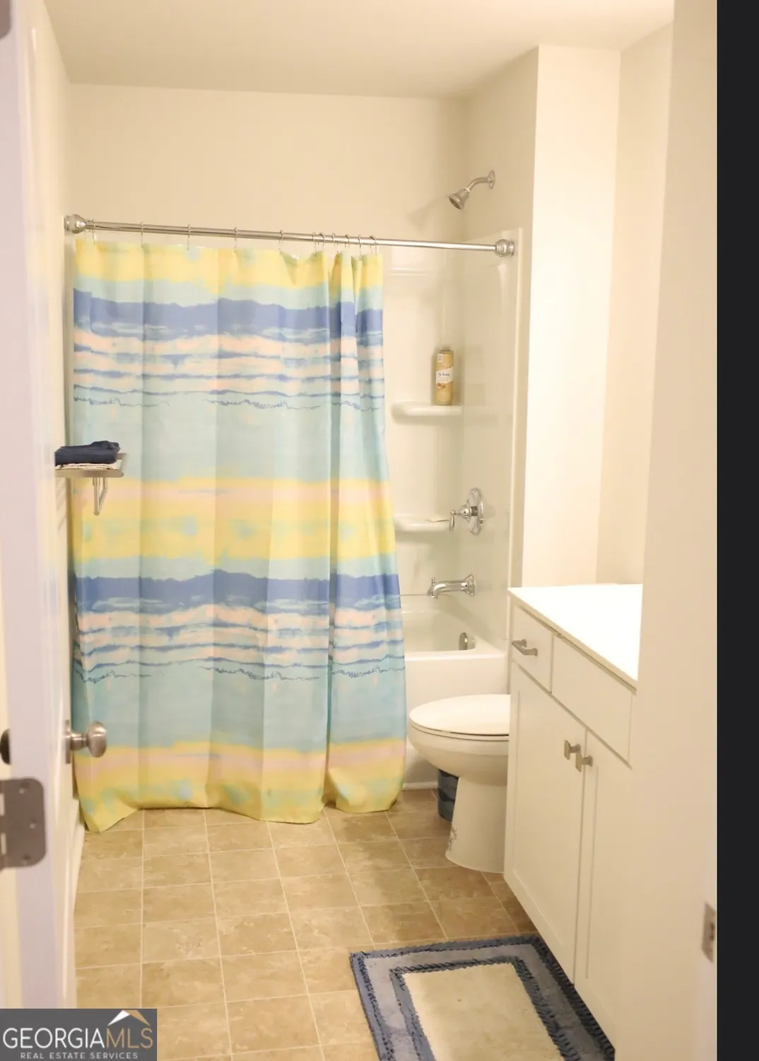 Property Slideshow image 15 of 19 | 2845 long shadow ct, Snellville, GA, 30078