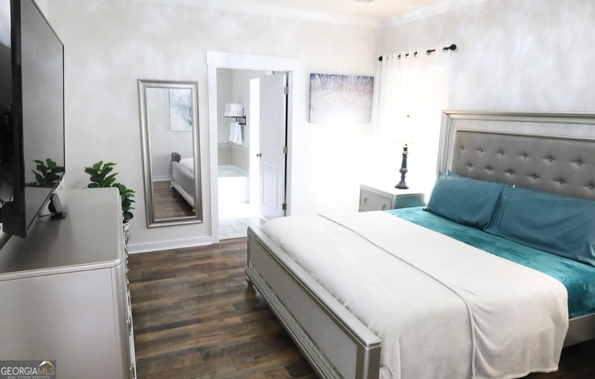 Property Slideshow image 7 of 19 | 2845 long shadow ct, Snellville, GA, 30078