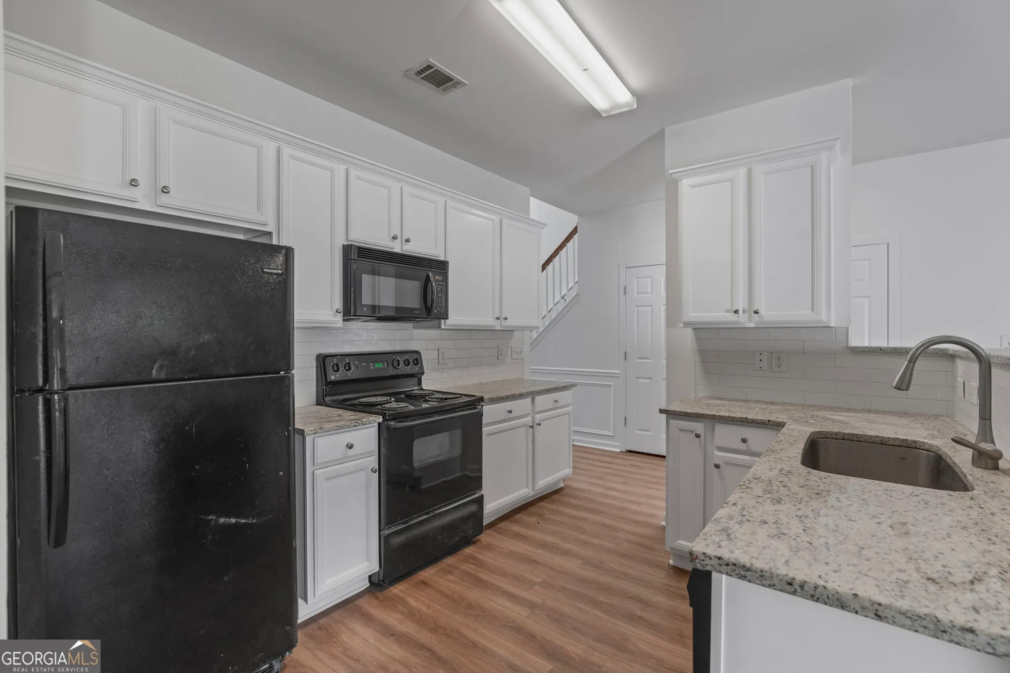 Property Slideshow image 15 of 23 | 374 creek manor way, Suwanee, GA, 30024