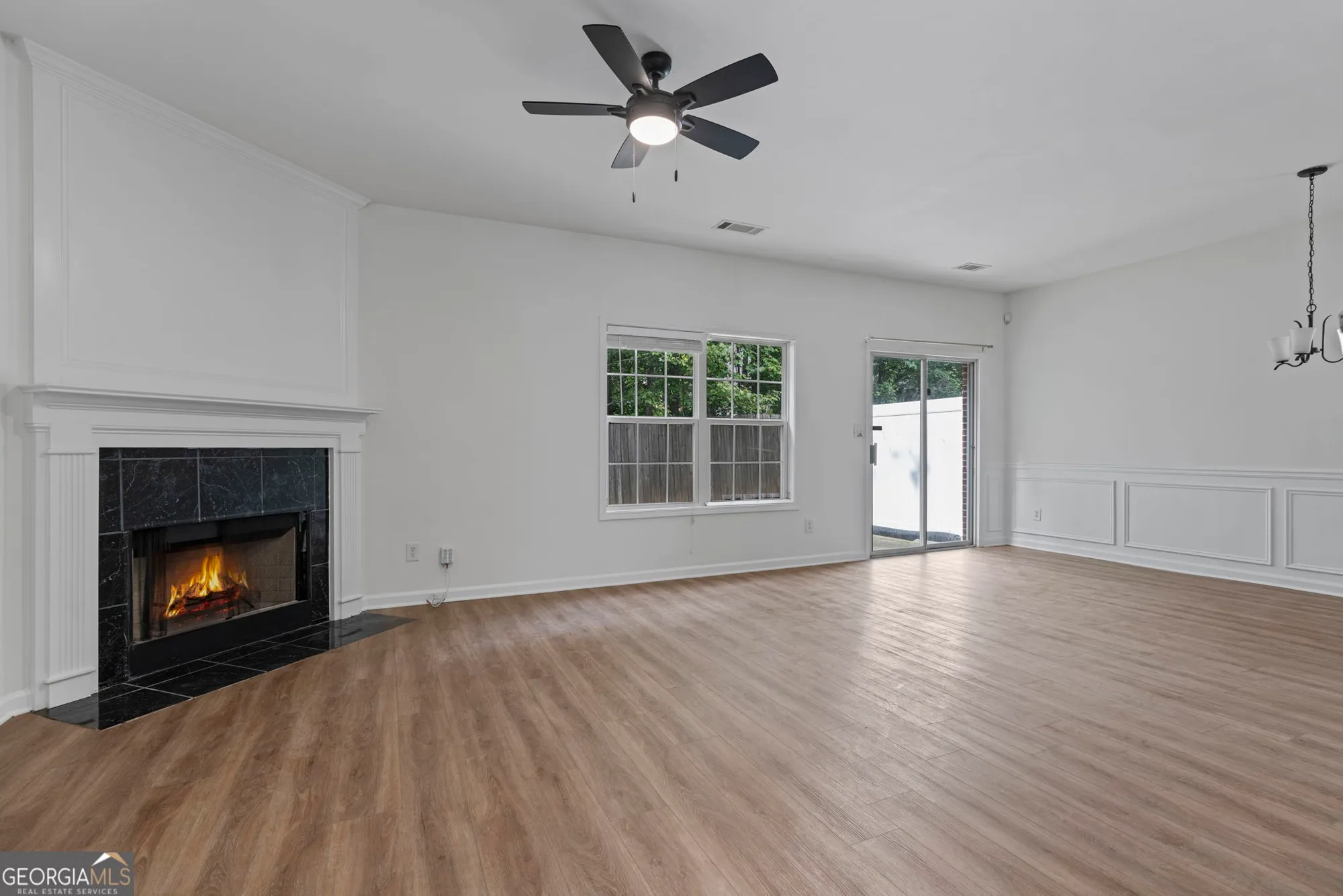 Property Slideshow image 21 of 23 | 374 creek manor way, Suwanee, GA, 30024