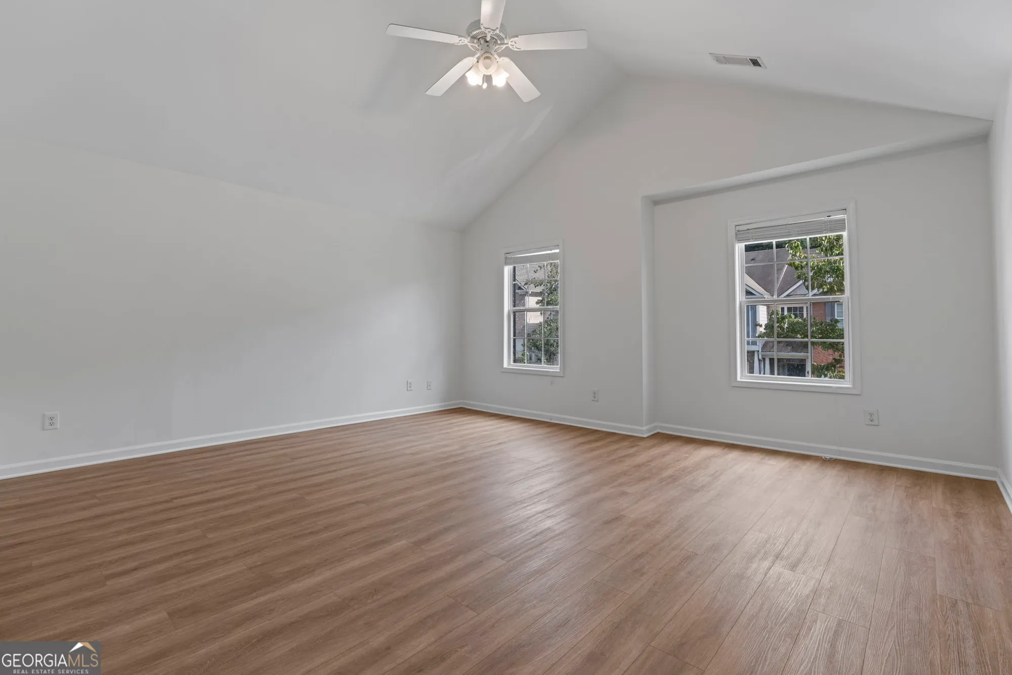 Property Slideshow image 7 of 23 | 374 creek manor way, Suwanee, GA, 30024