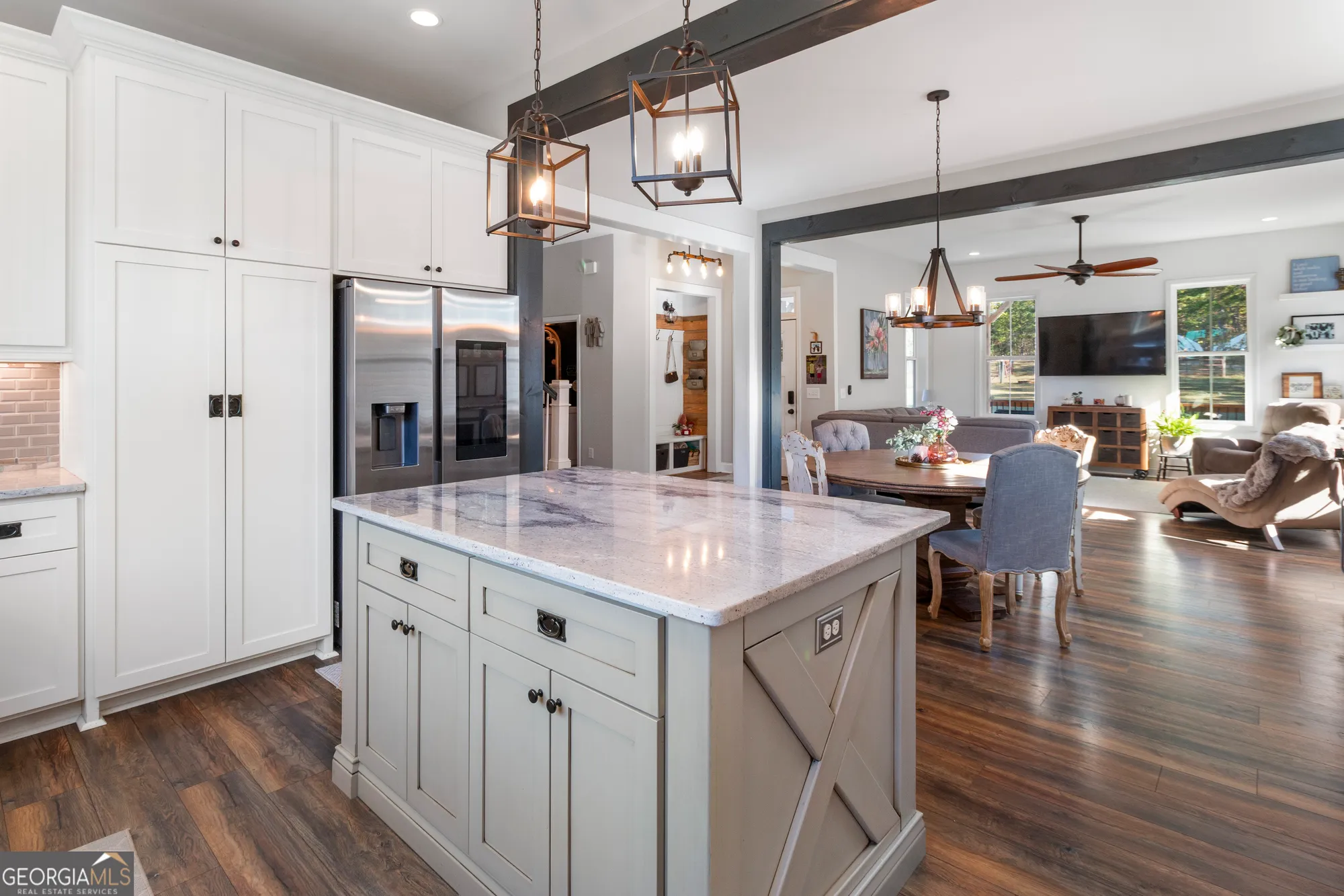 Property Slideshow image 14 of 51 | 6435 looper lake dr, Flowery Branch, GA, 30542