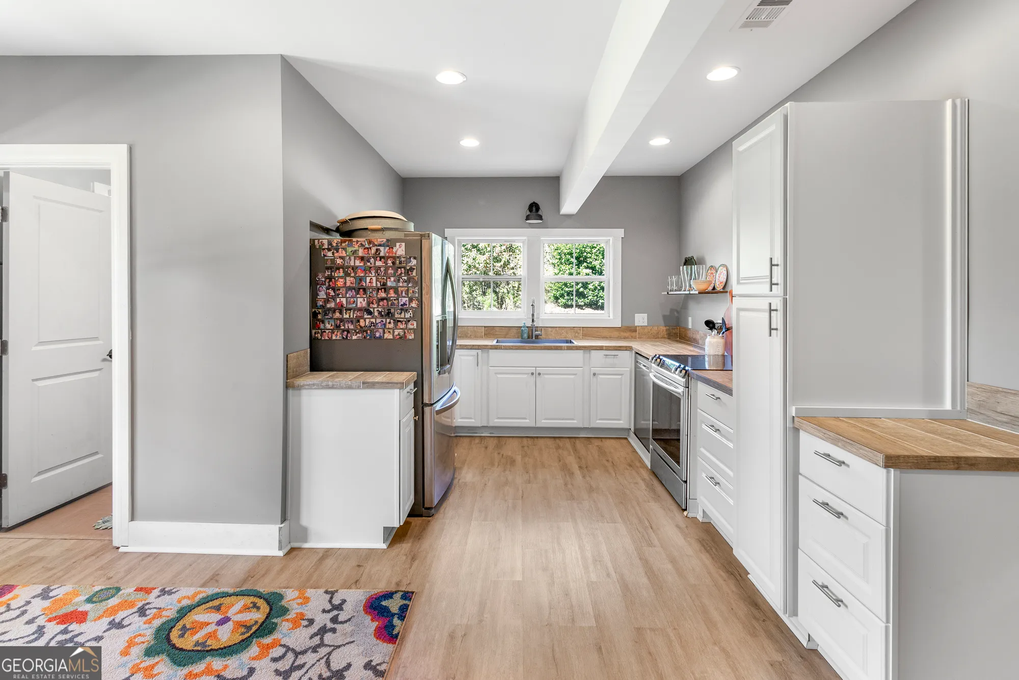 Property Slideshow image 39 of 51 | 6435 looper lake dr, Flowery Branch, GA, 30542