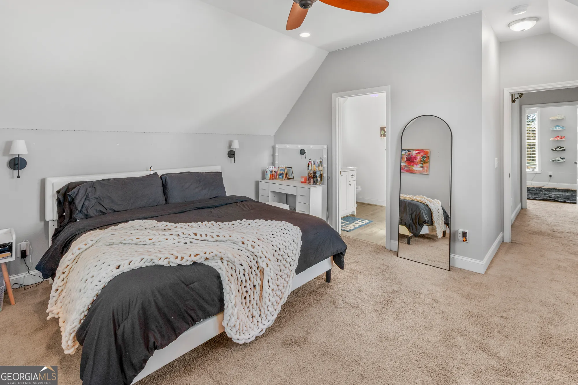 Property Slideshow image 32 of 51 | 6435 looper lake dr, Flowery Branch, GA, 30542