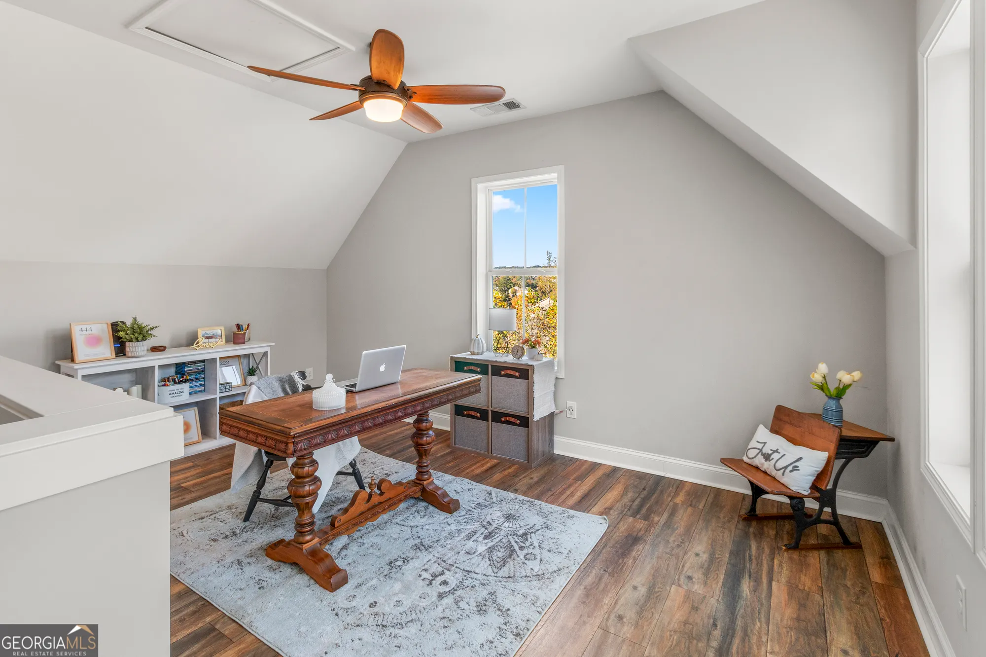 Property Slideshow image 28 of 51 | 6435 looper lake dr, Flowery Branch, GA, 30542