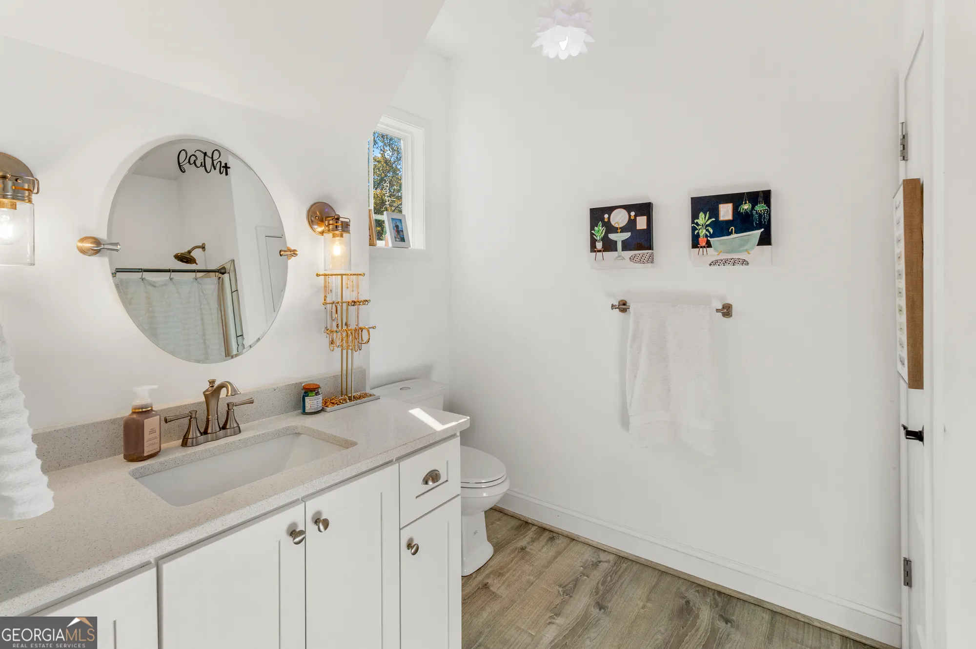 Property Slideshow image 34 of 51 | 6435 looper lake dr, Flowery Branch, GA, 30542