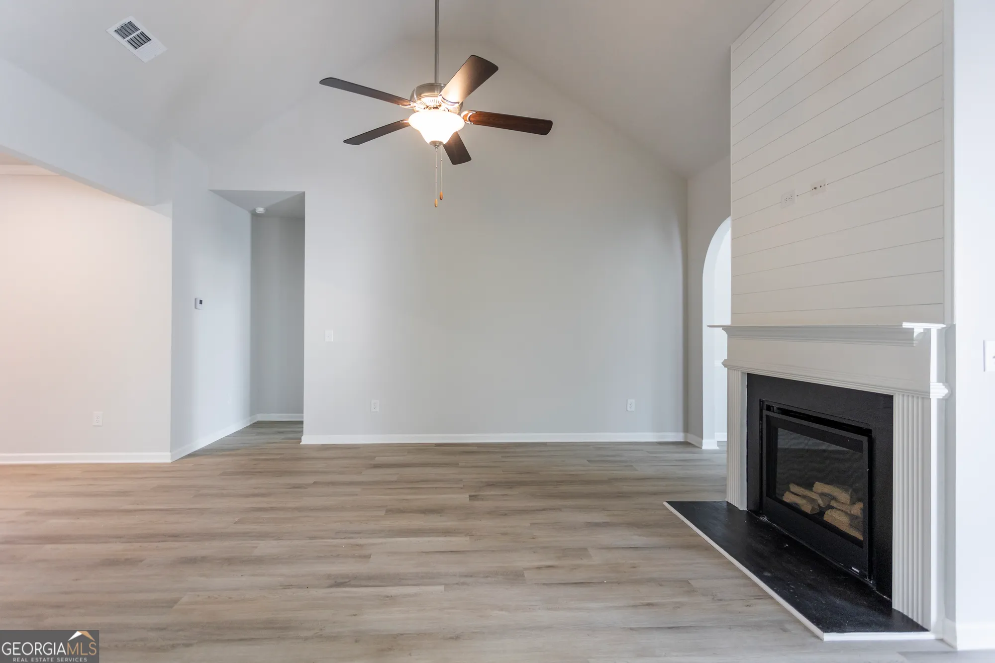 Property Slideshow image 11 of 42 | 1007 towne cir, Social Circle, GA, 30025