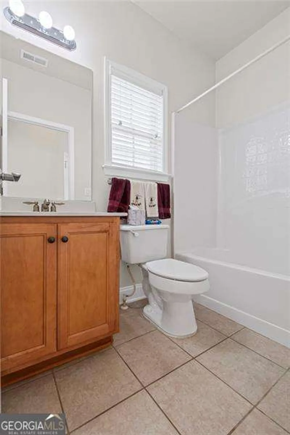 Property Slideshow image 25 of 32 | 329 acuba vw, Woodstock, GA, 30188