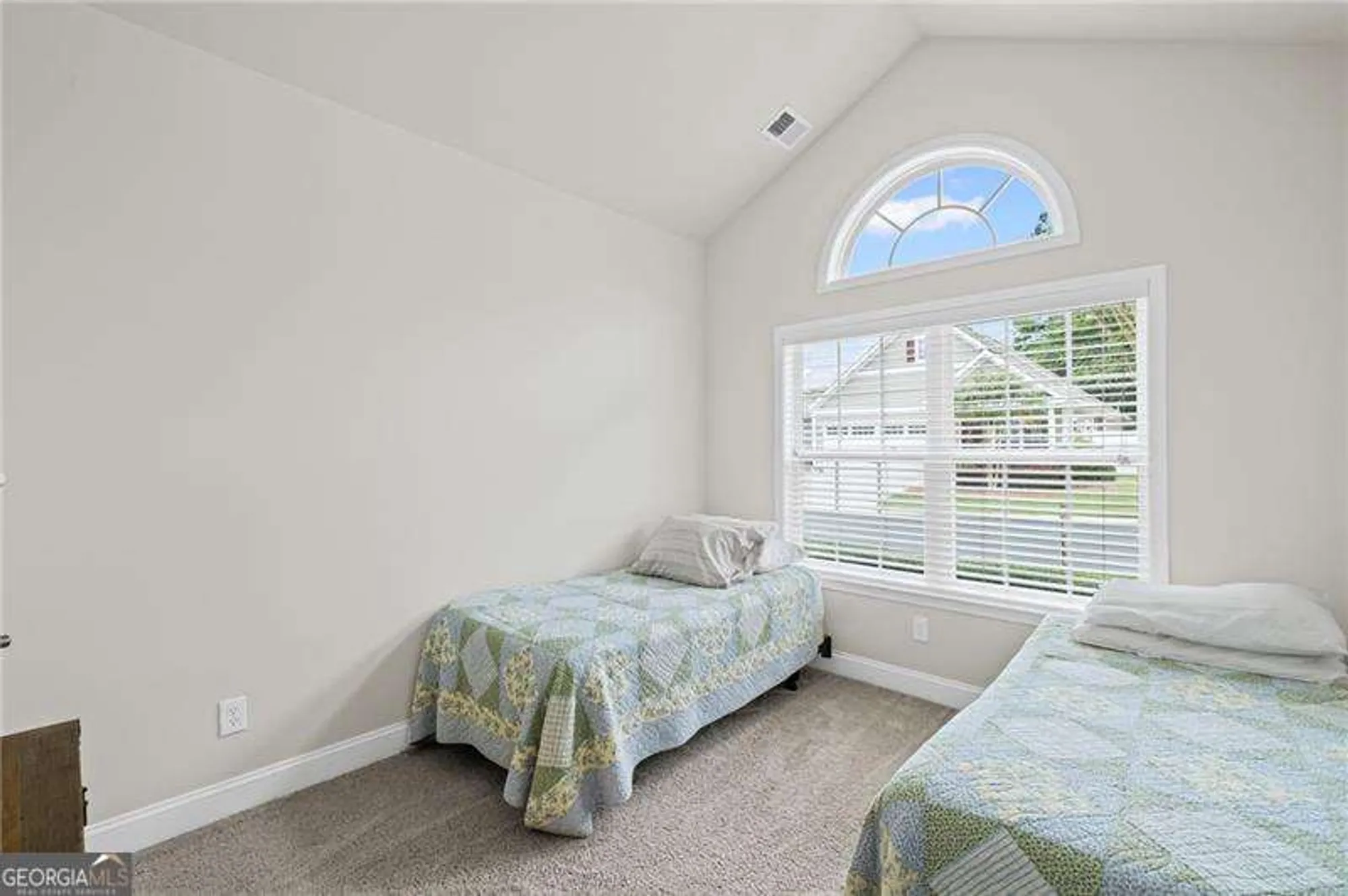 Property Slideshow image 23 of 32 | 329 acuba vw, Woodstock, GA, 30188