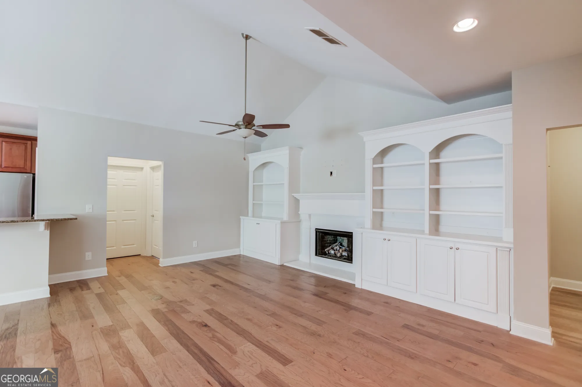 Property Slideshow image 10 of 42 | 4321 lanier ridge walk, Cumming, GA, 30041