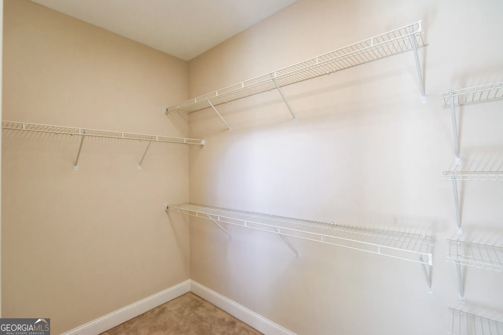 Property Slideshow image 23 of 42 | 4321 lanier ridge walk, Cumming, GA, 30041