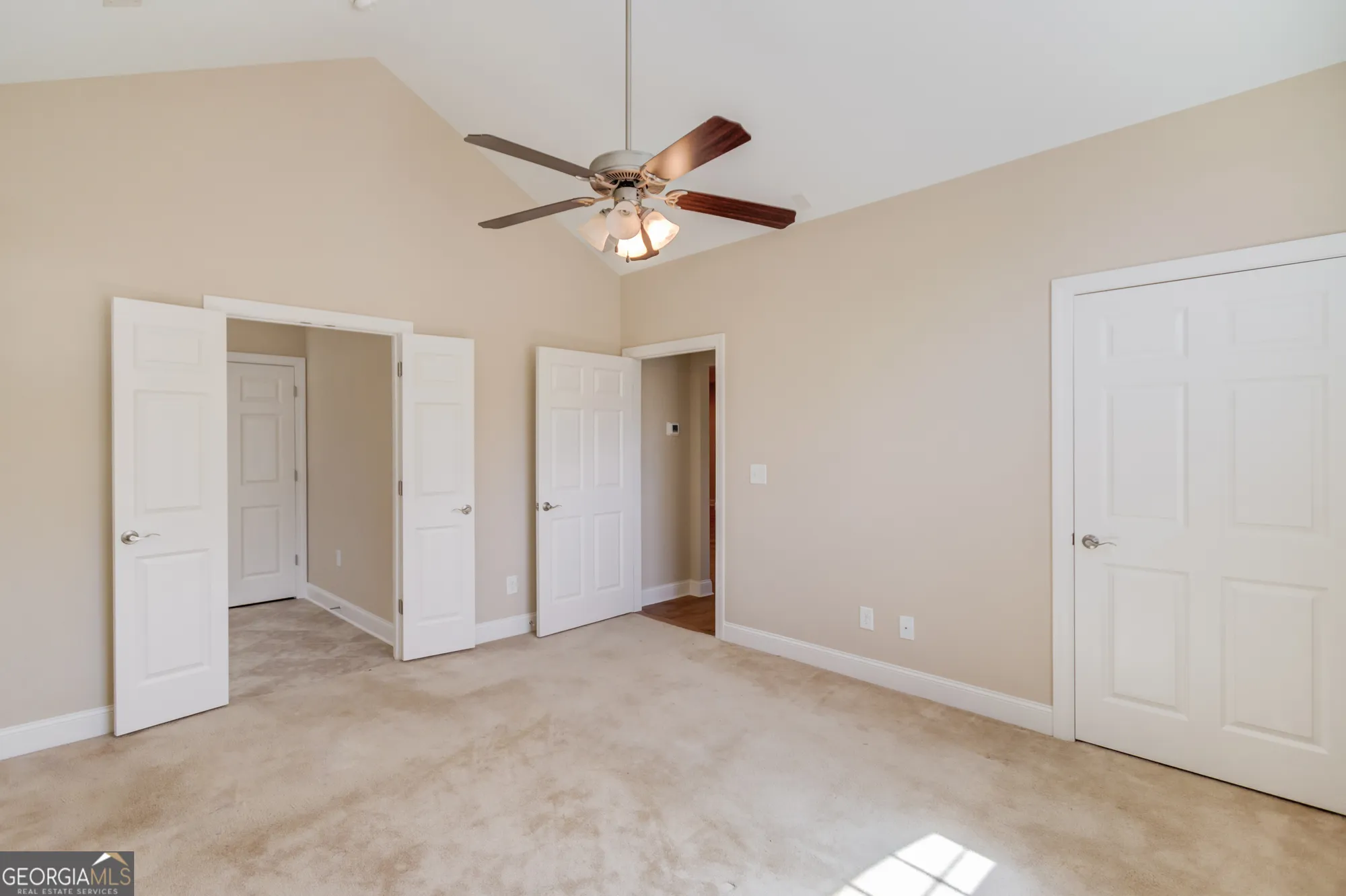 Property Slideshow image 22 of 42 | 4321 lanier ridge walk, Cumming, GA, 30041