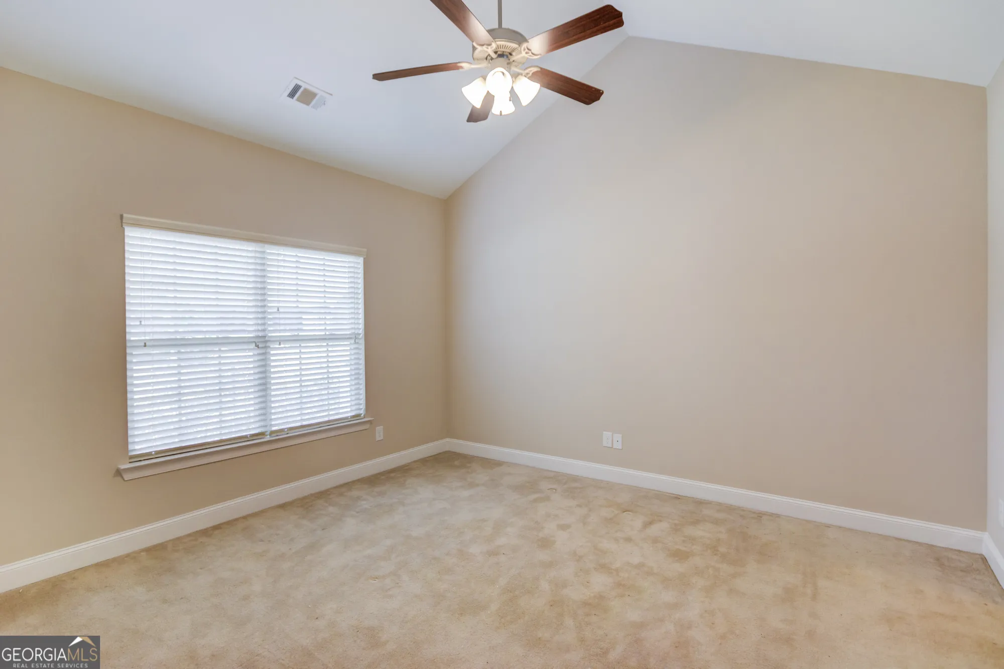 Property Slideshow image 26 of 42 | 4321 lanier ridge walk, Cumming, GA, 30041